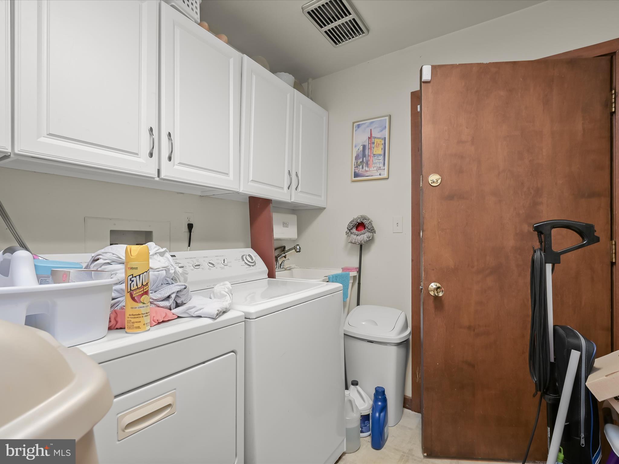 TOWN CENTER - Residential