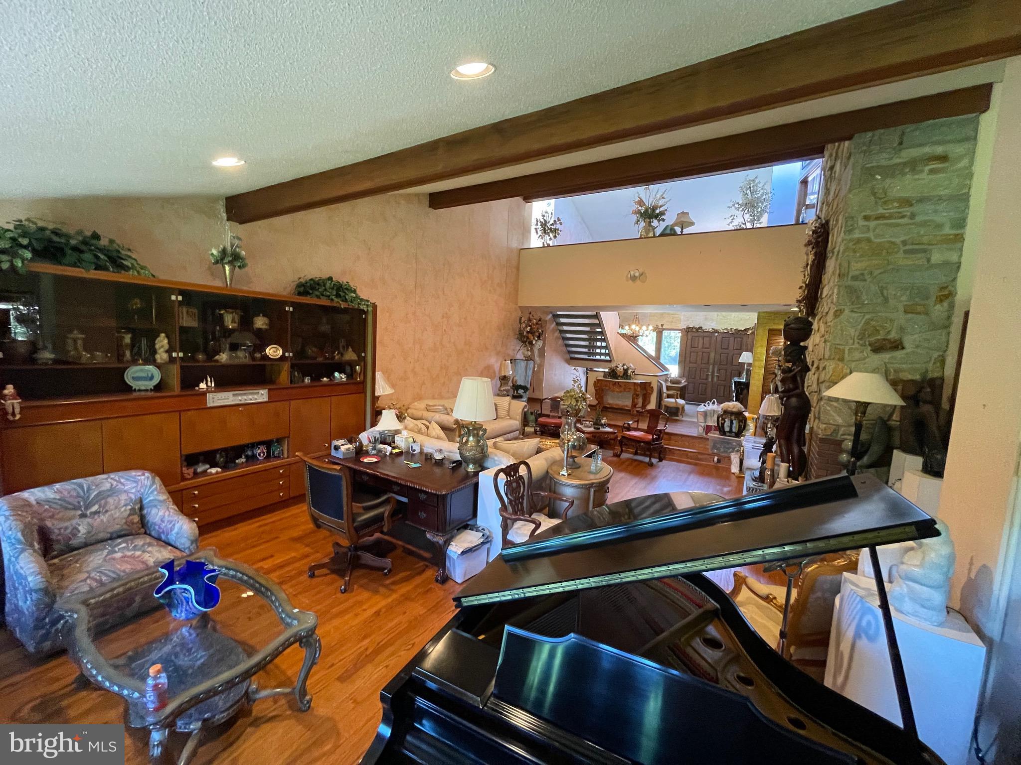 TOWN CENTER - Residential