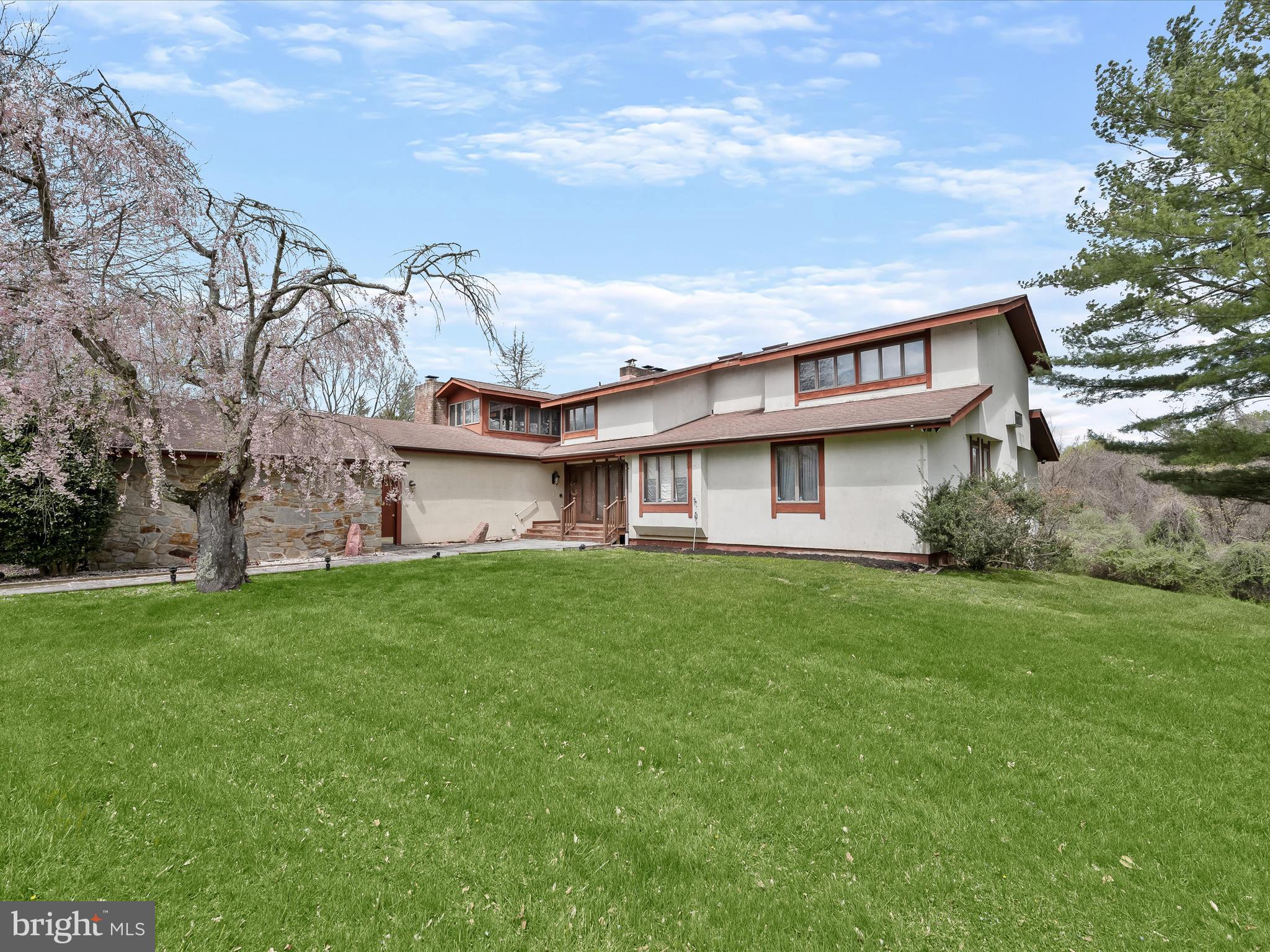 TOWN CENTER - Residential