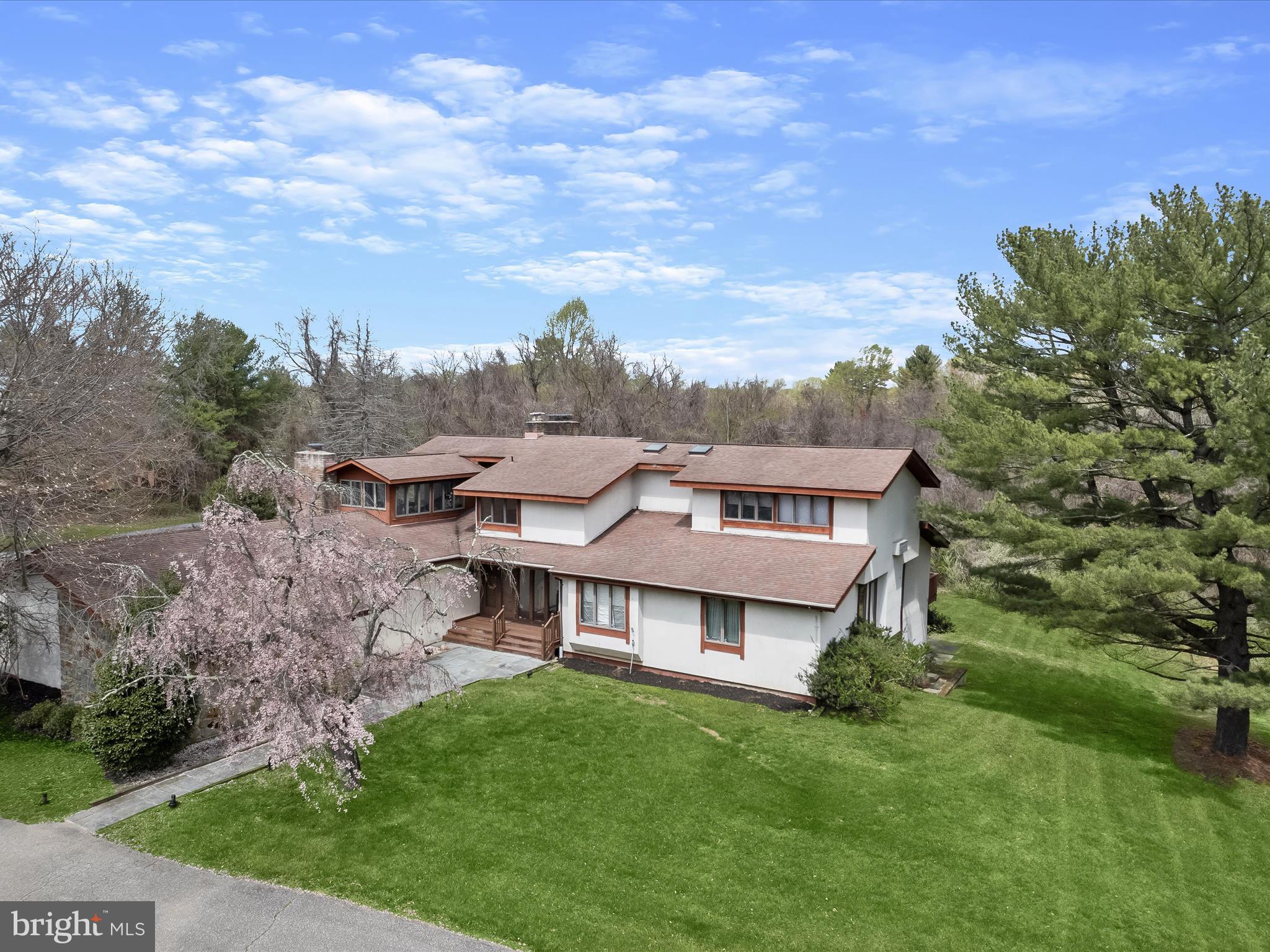 TOWN CENTER - Residential