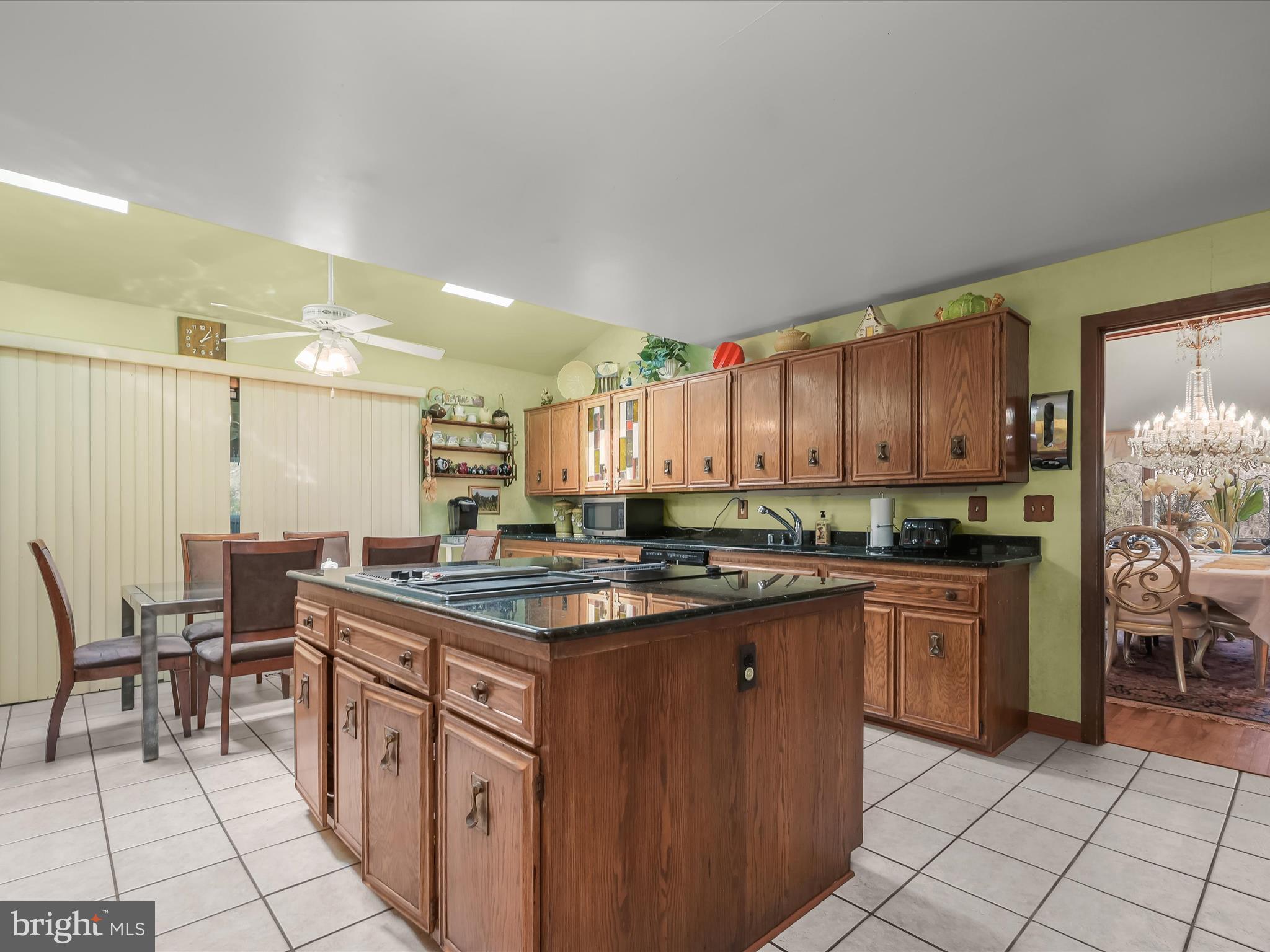 TOWN CENTER - Residential