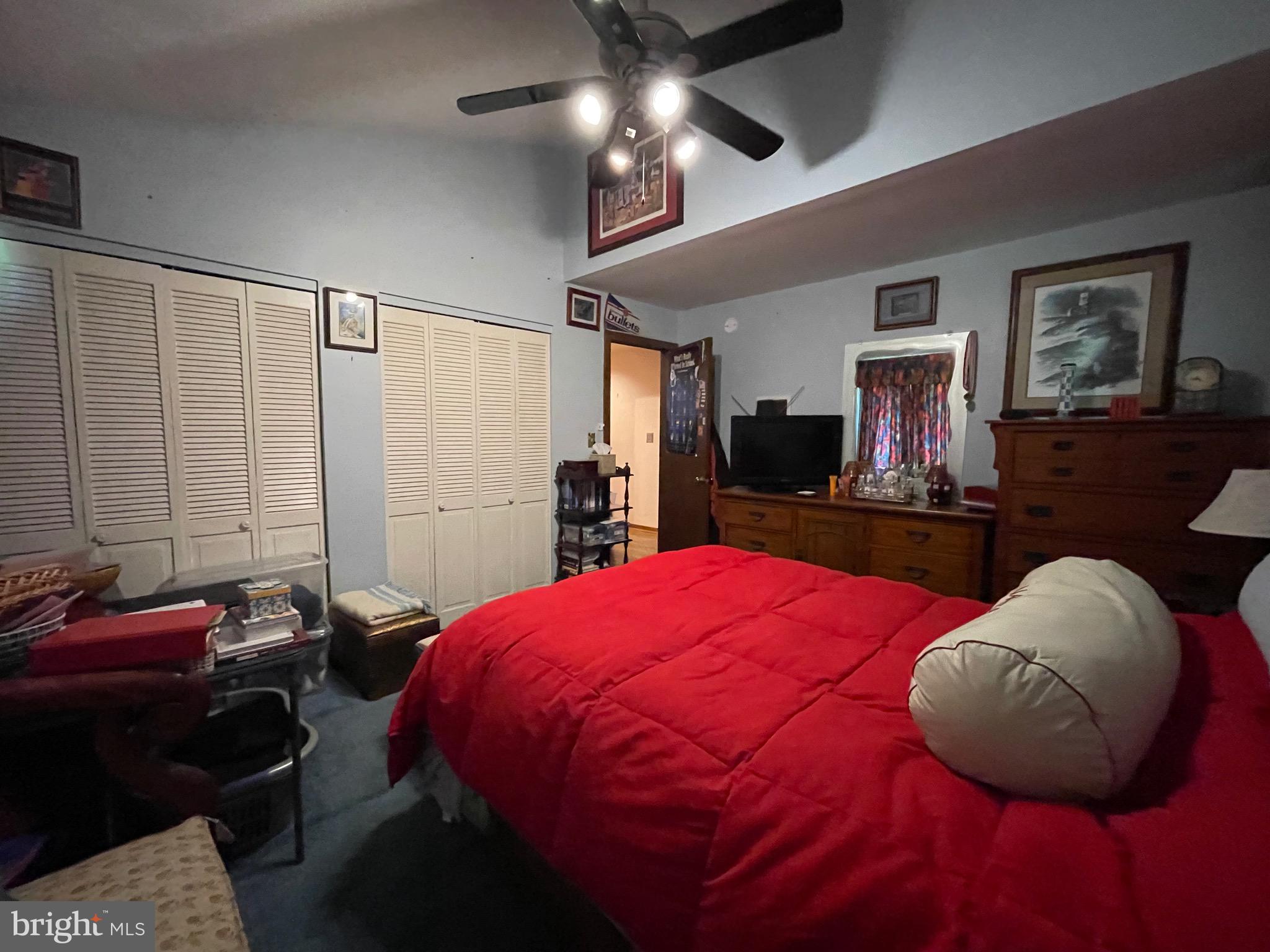 TOWN CENTER - Residential