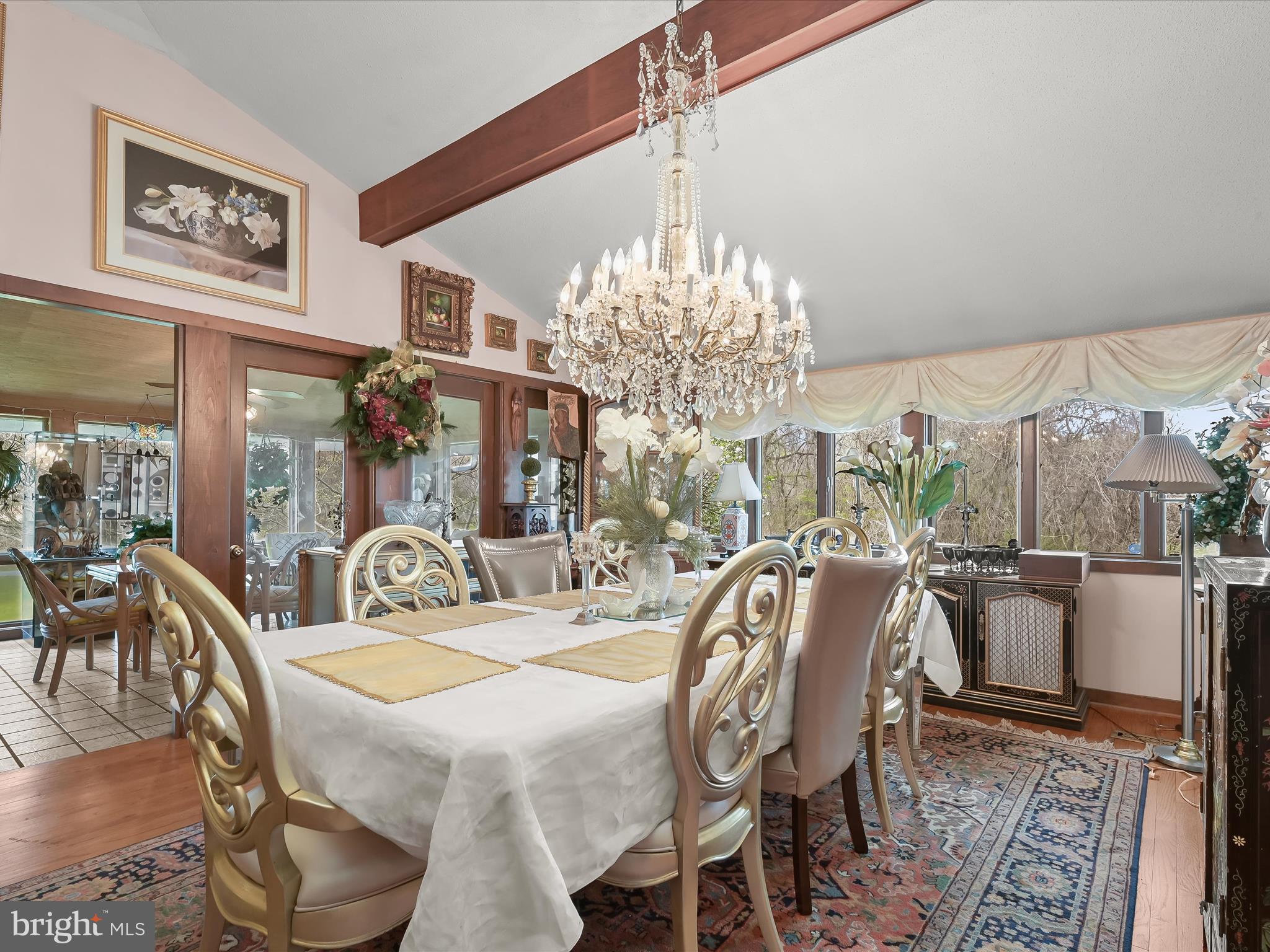 TOWN CENTER - Residential