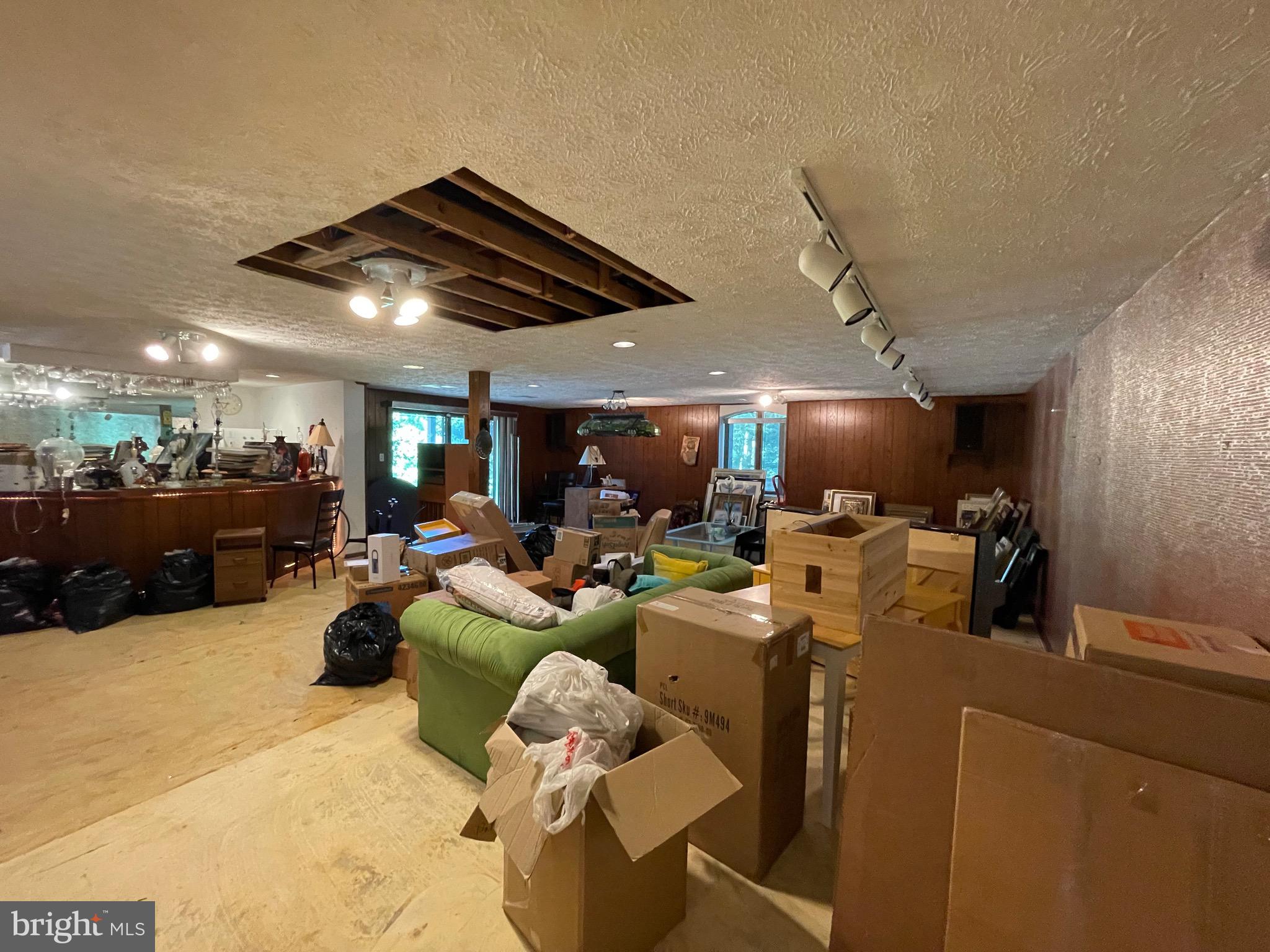 TOWN CENTER - Residential