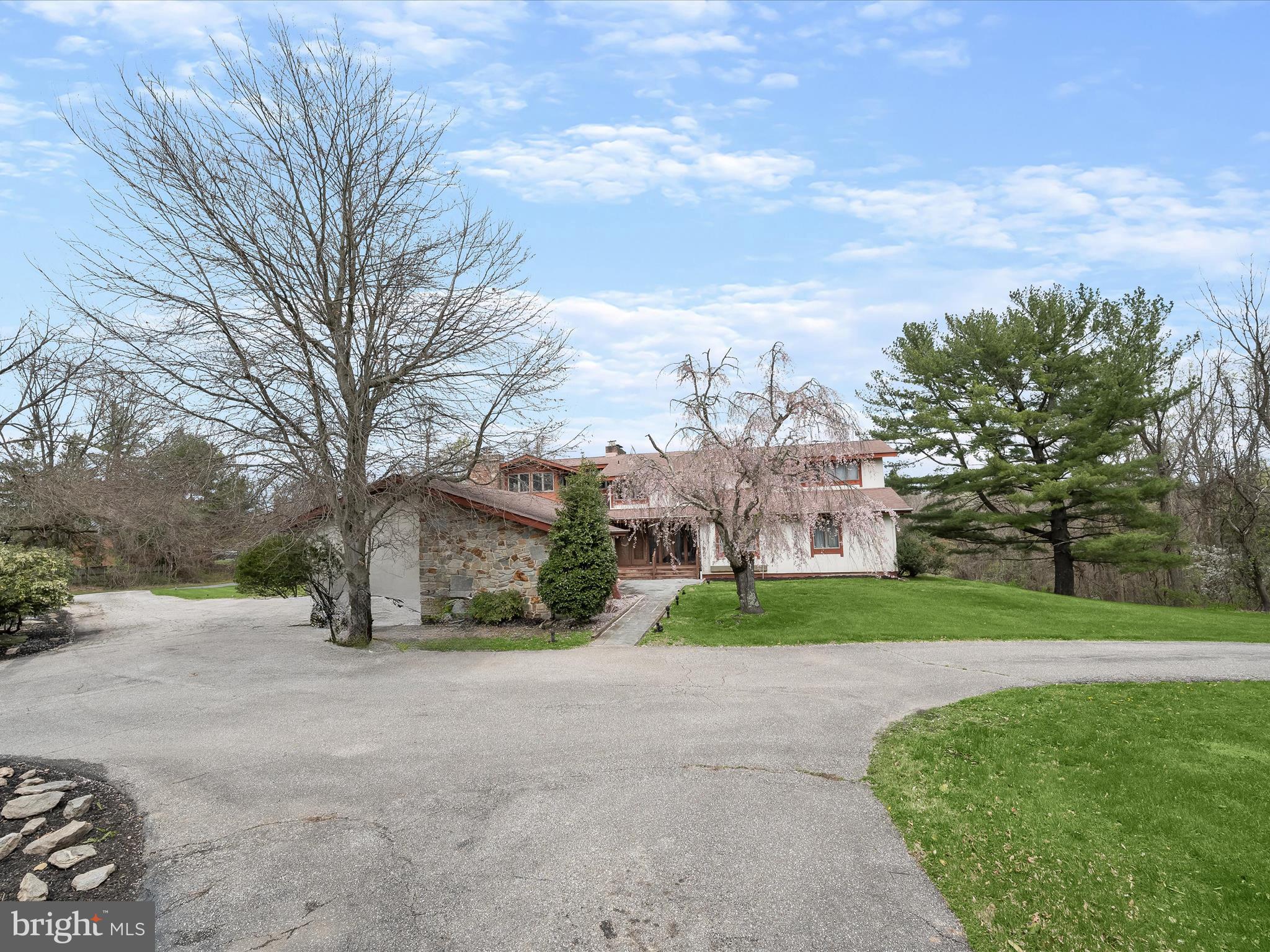 TOWN CENTER - Residential