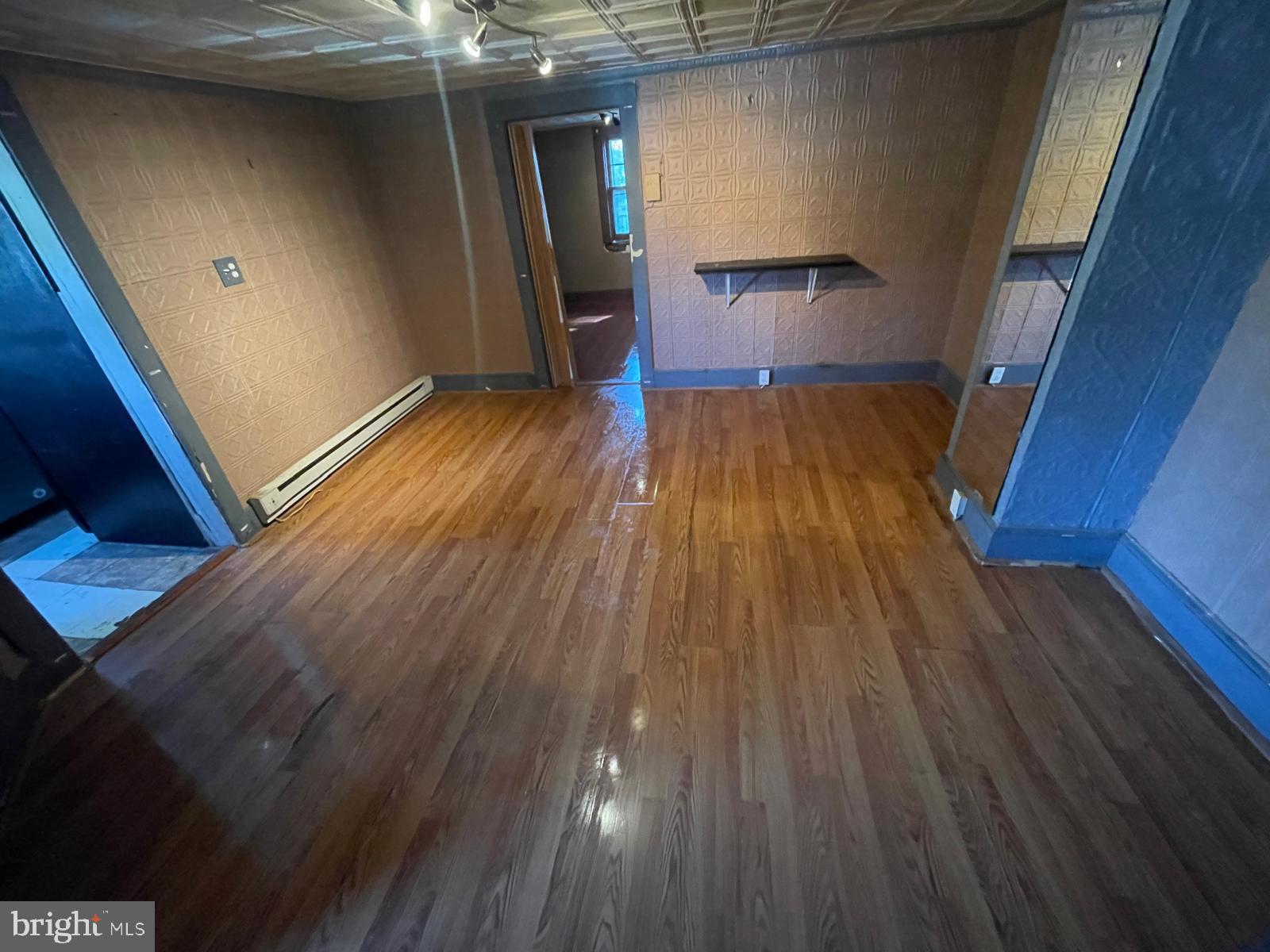 CAPITOL HEIGHTS - Residential