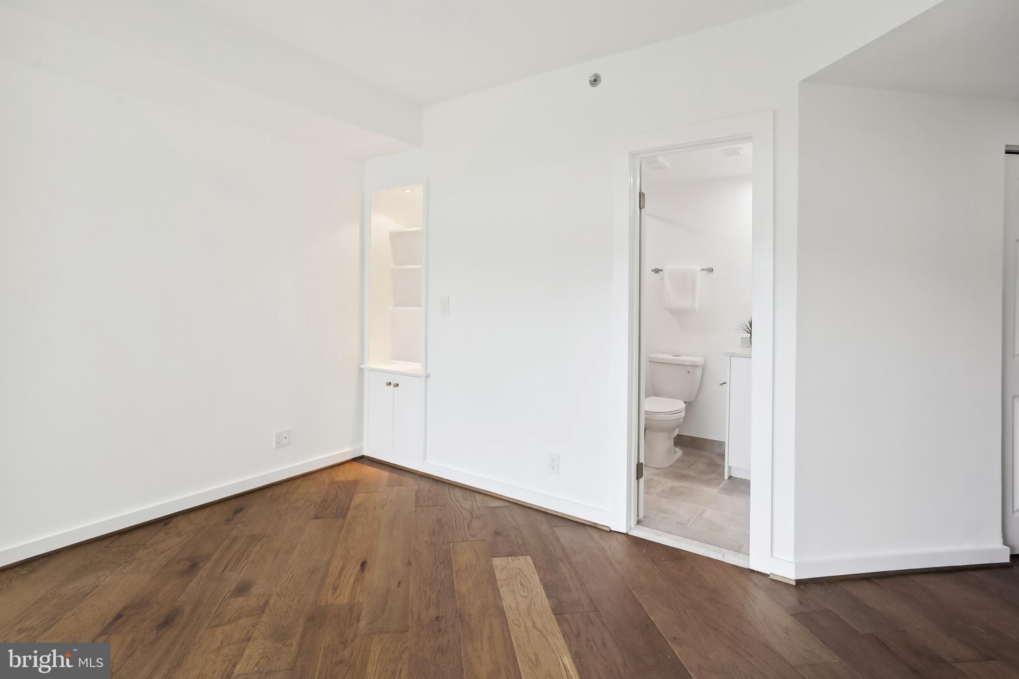 SOMERSET HOUSE CONDOS - Residential