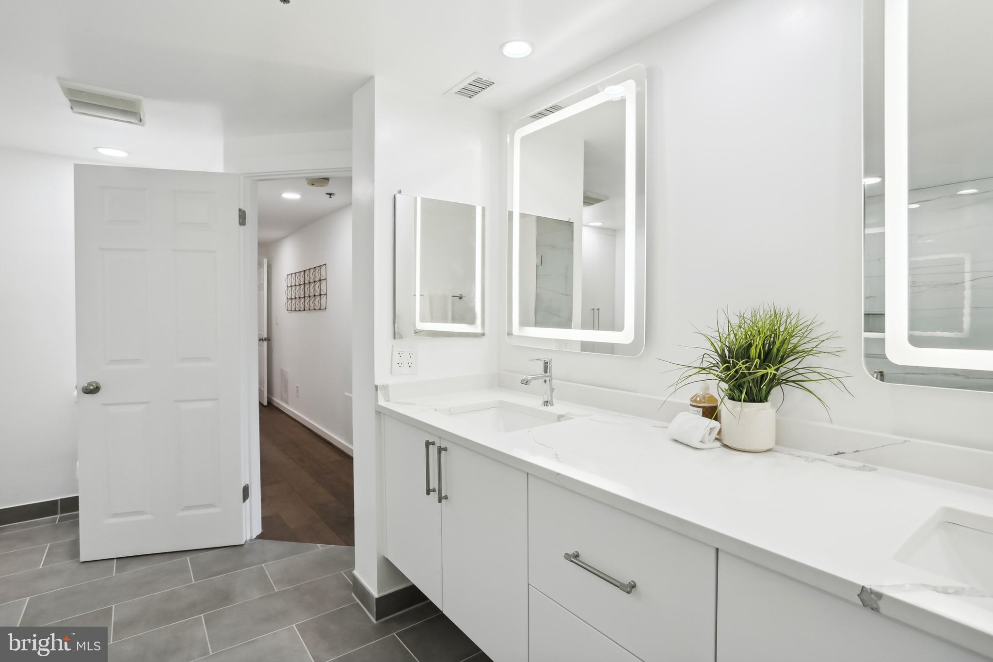 SOMERSET HOUSE CONDOS - Residential