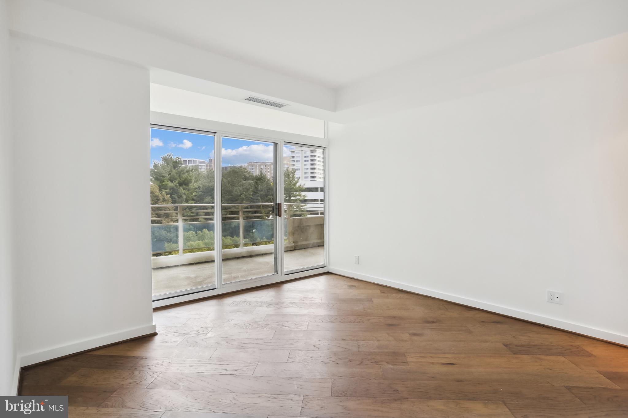 SOMERSET HOUSE CONDOS - Residential