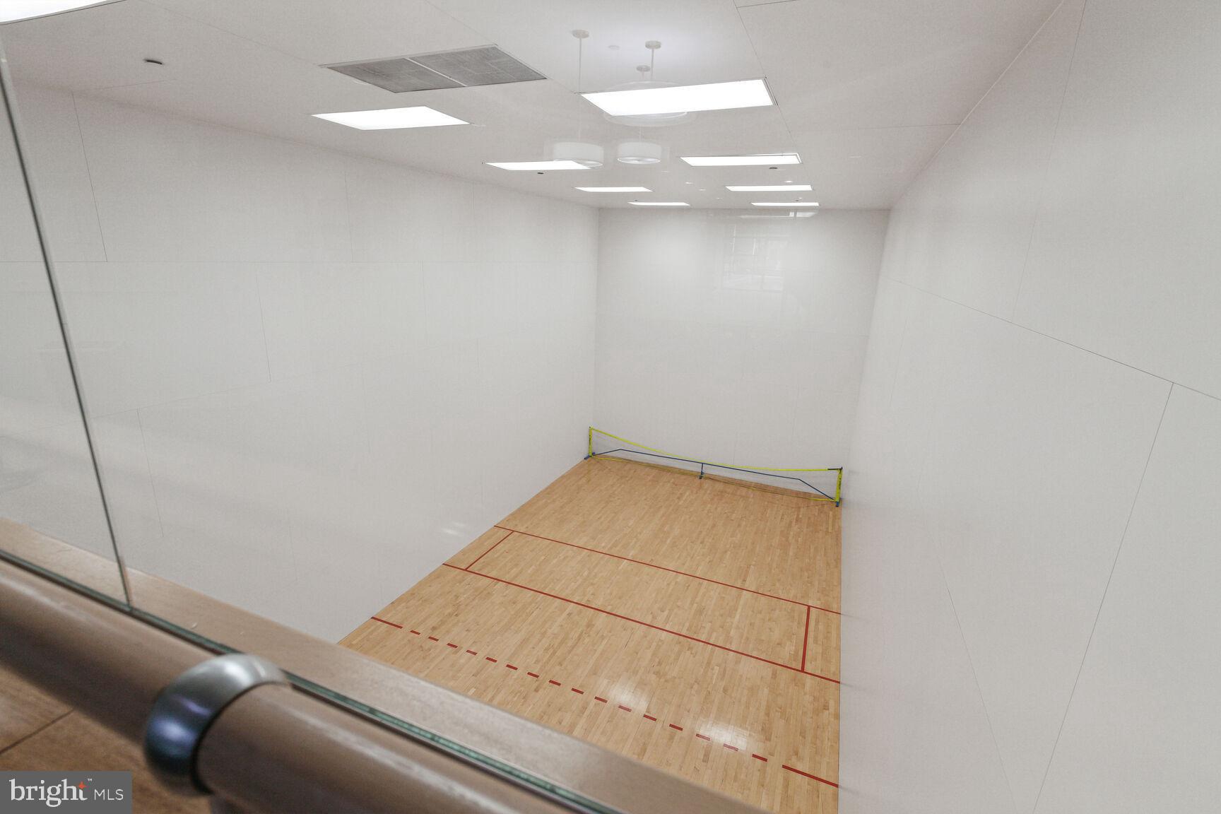 SOMERSET HOUSE CONDOS - Residential