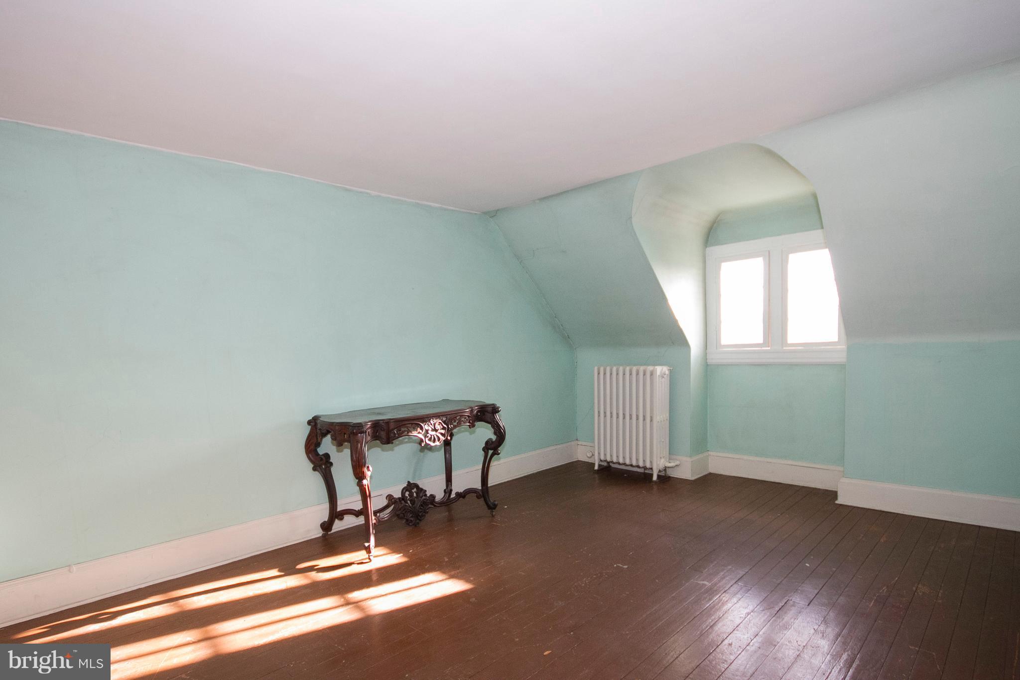 OAKENSHAWE - Residential