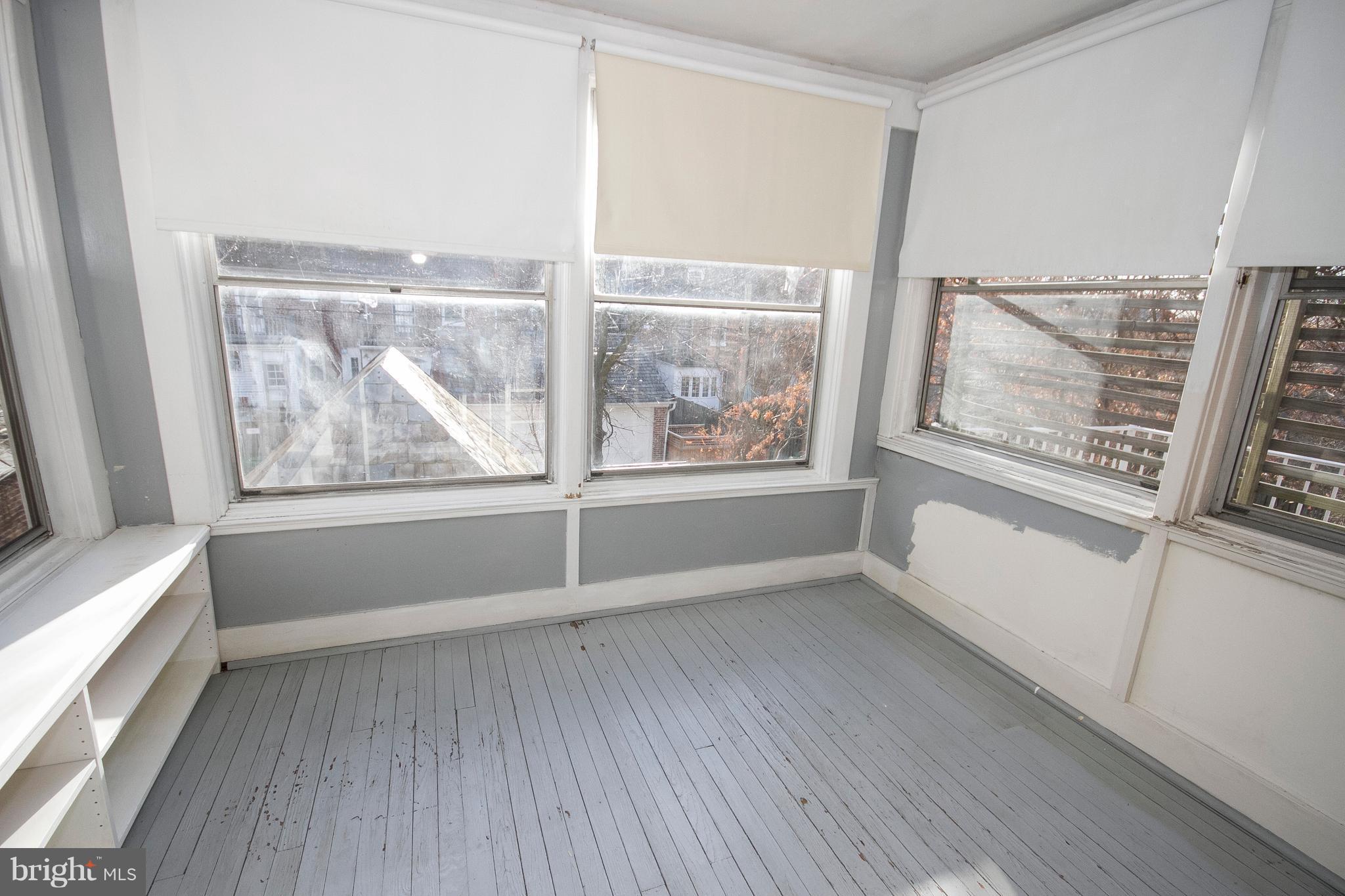 OAKENSHAWE - Residential