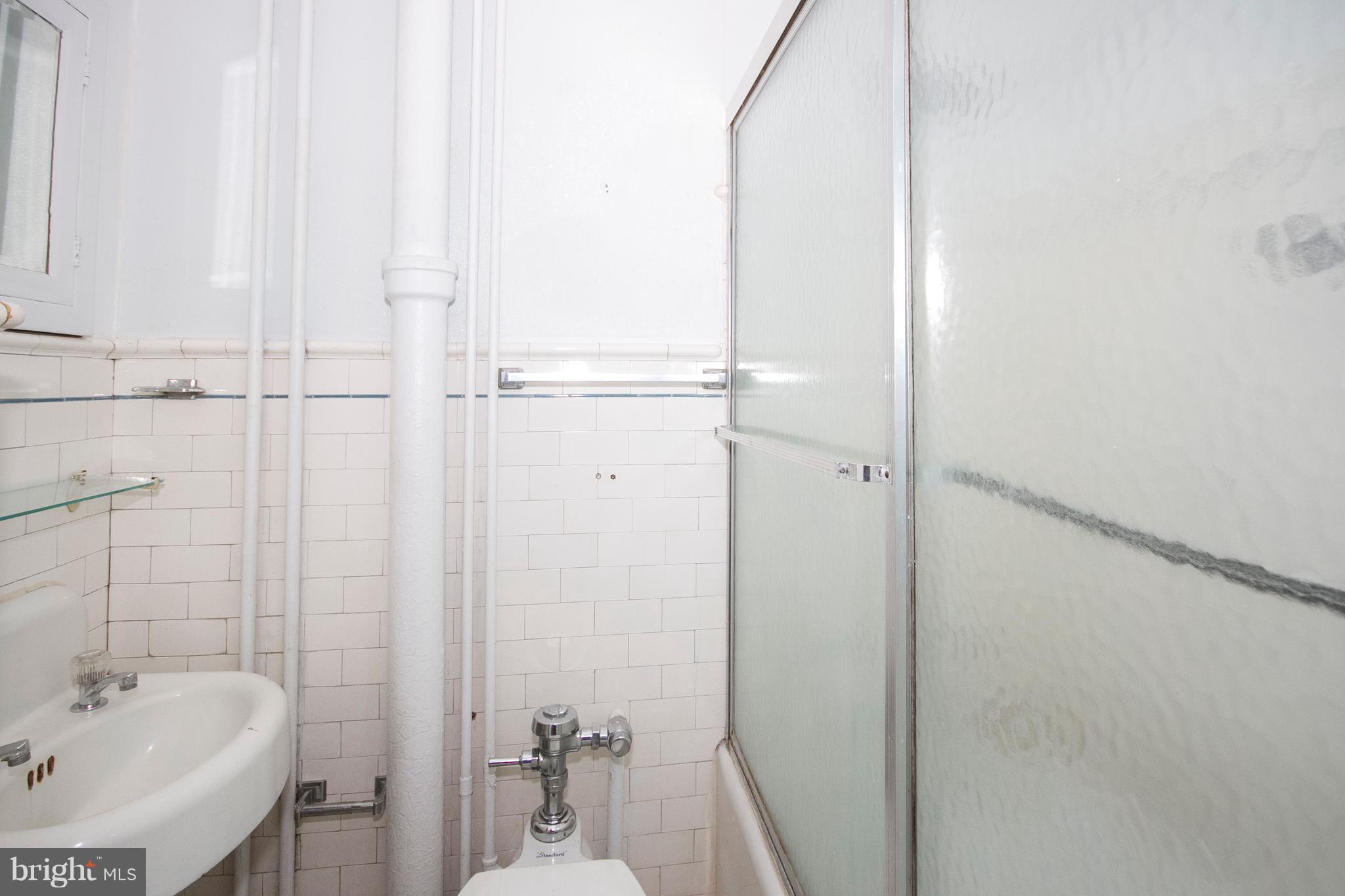 OAKENSHAWE - Residential