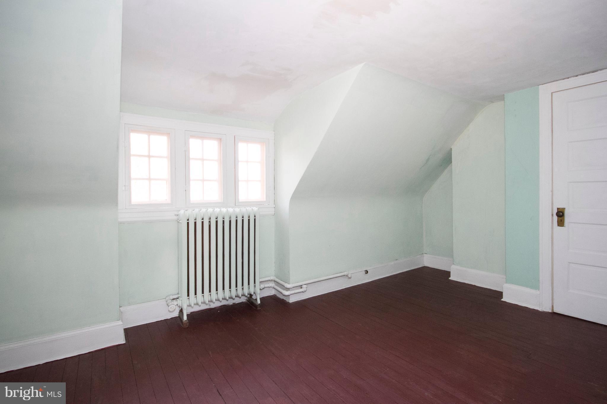 OAKENSHAWE - Residential