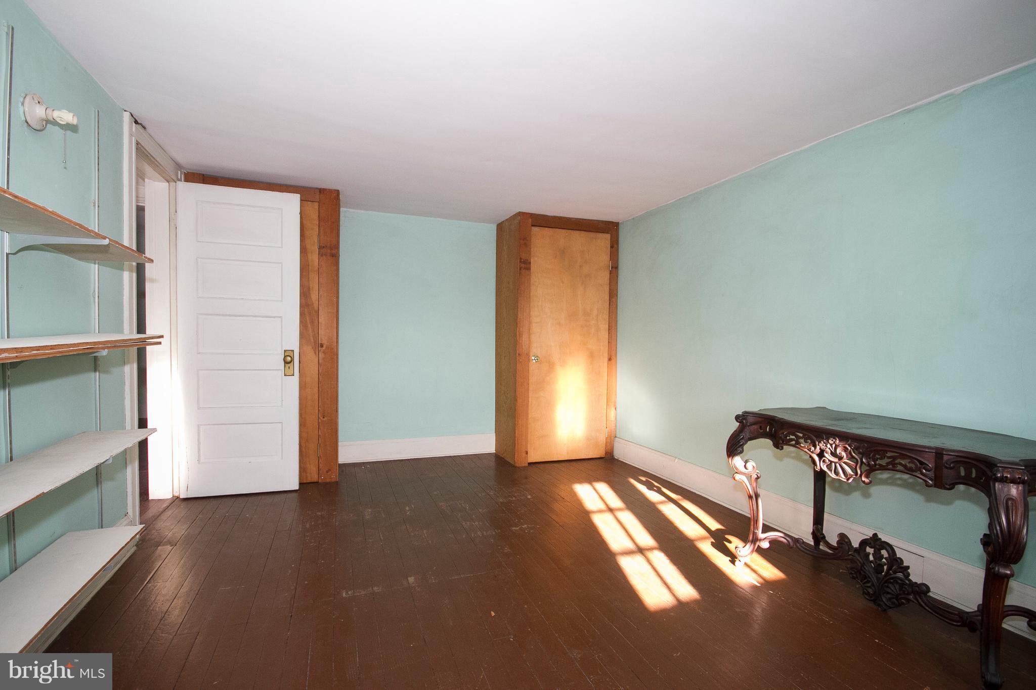 OAKENSHAWE - Residential