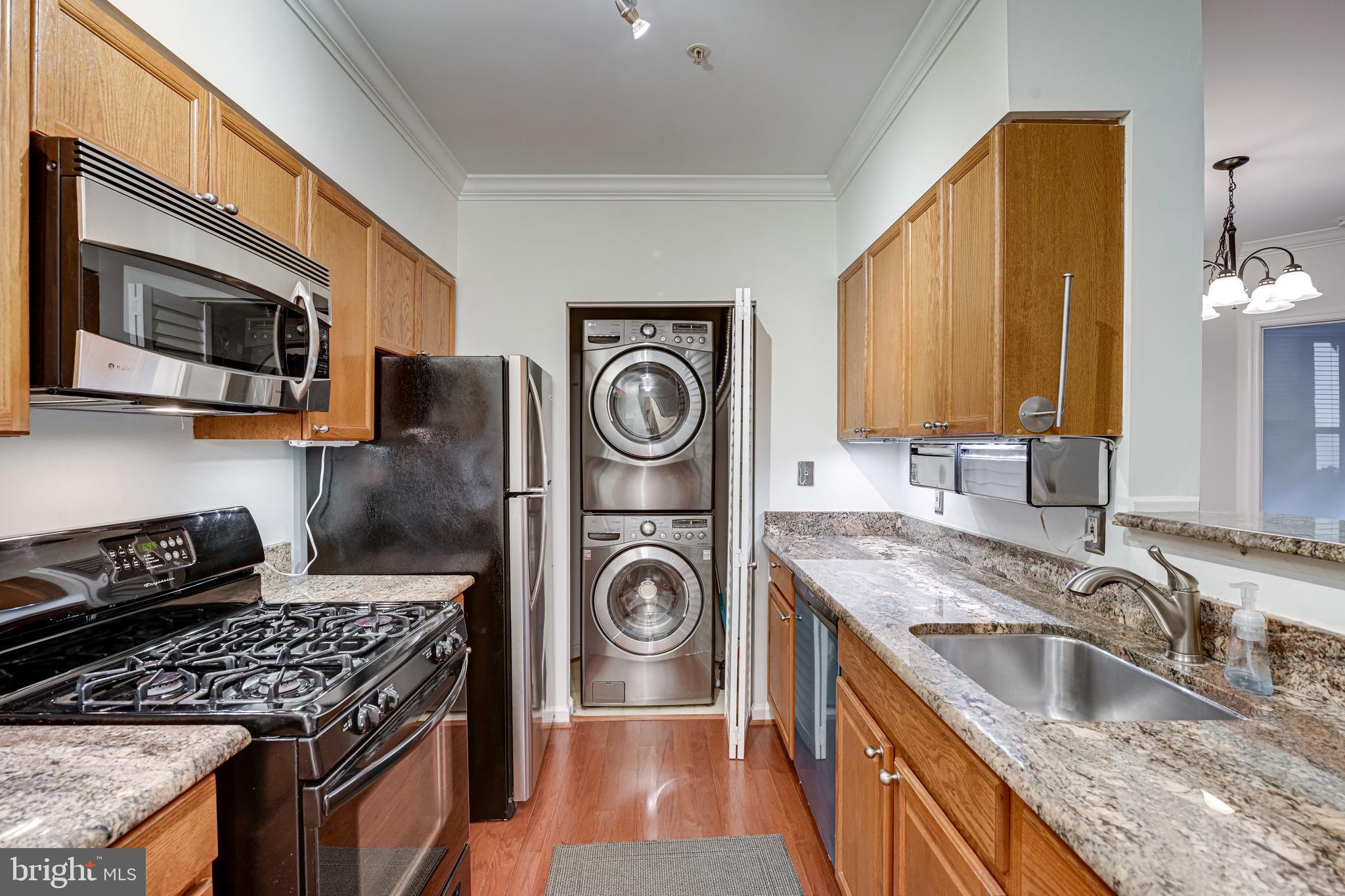 WORLDGATE CONDO - Residential