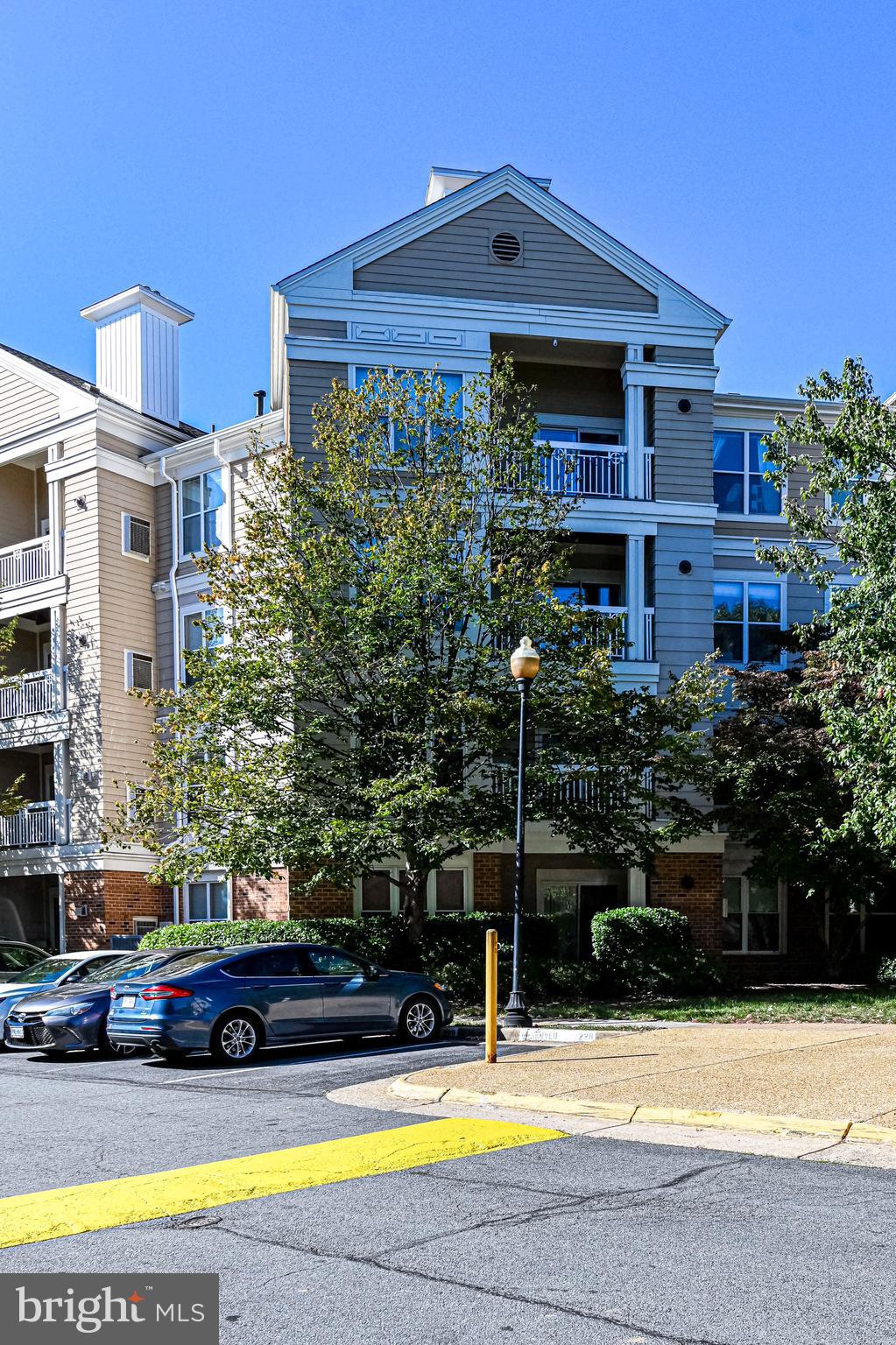 WORLDGATE CONDO - Residential