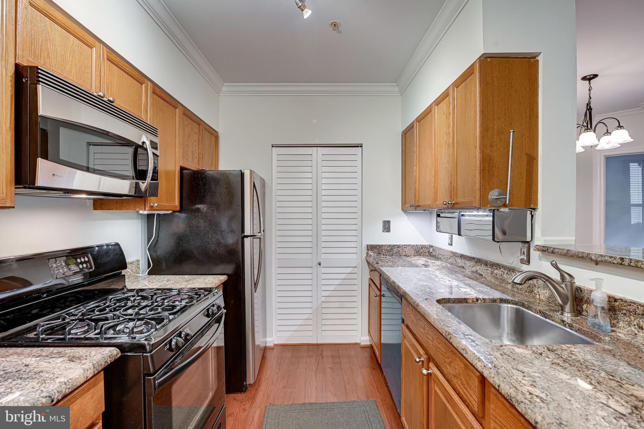 WORLDGATE CONDO - Residential