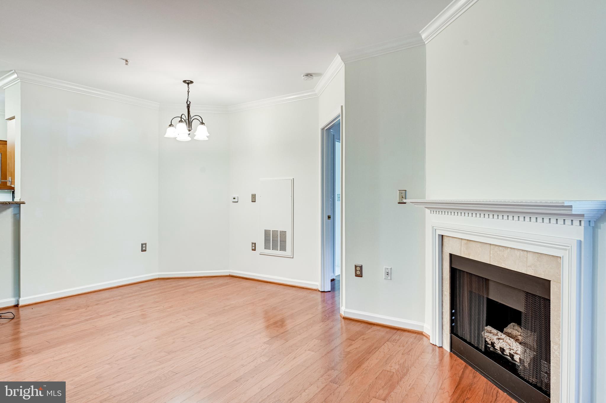 WORLDGATE CONDO - Residential