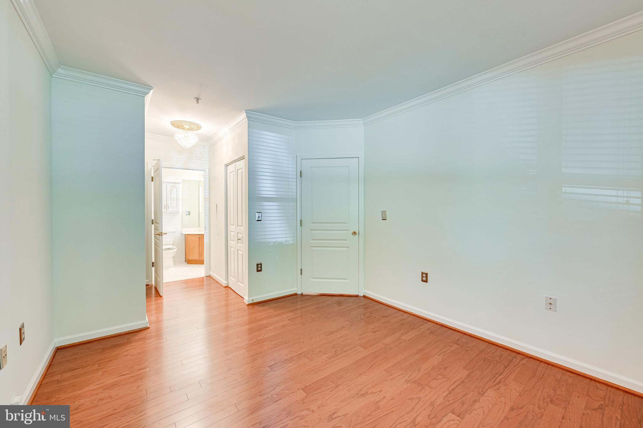 WORLDGATE CONDO - Residential