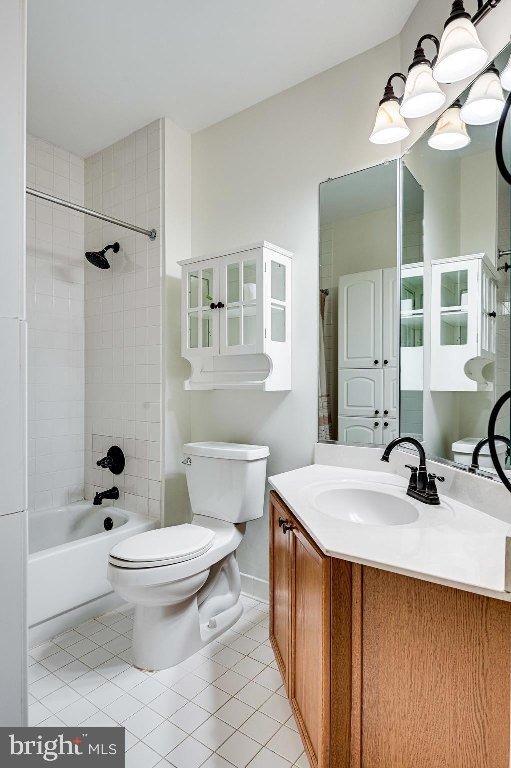 WORLDGATE CONDO - Residential