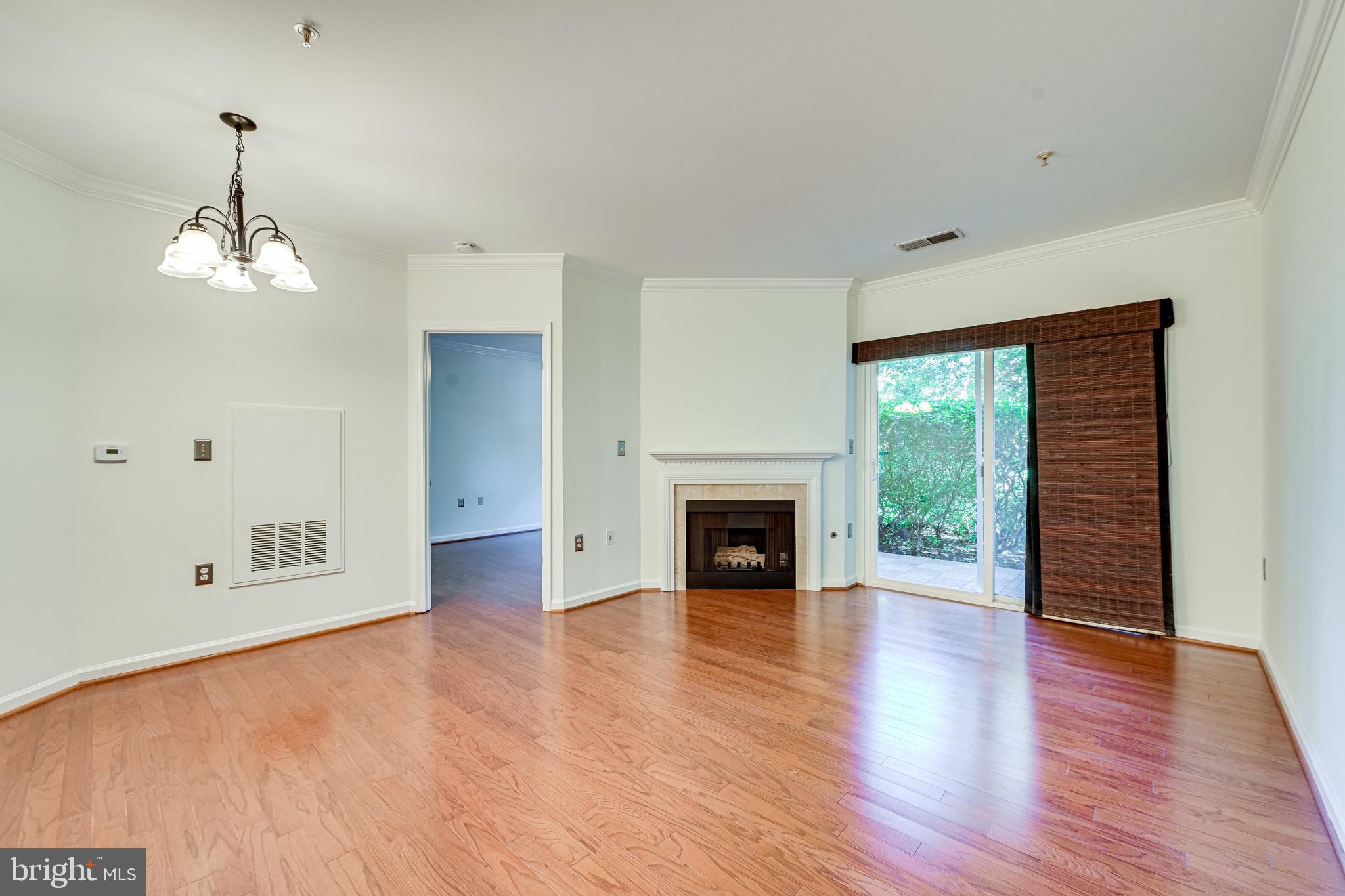 WORLDGATE CONDO - Residential