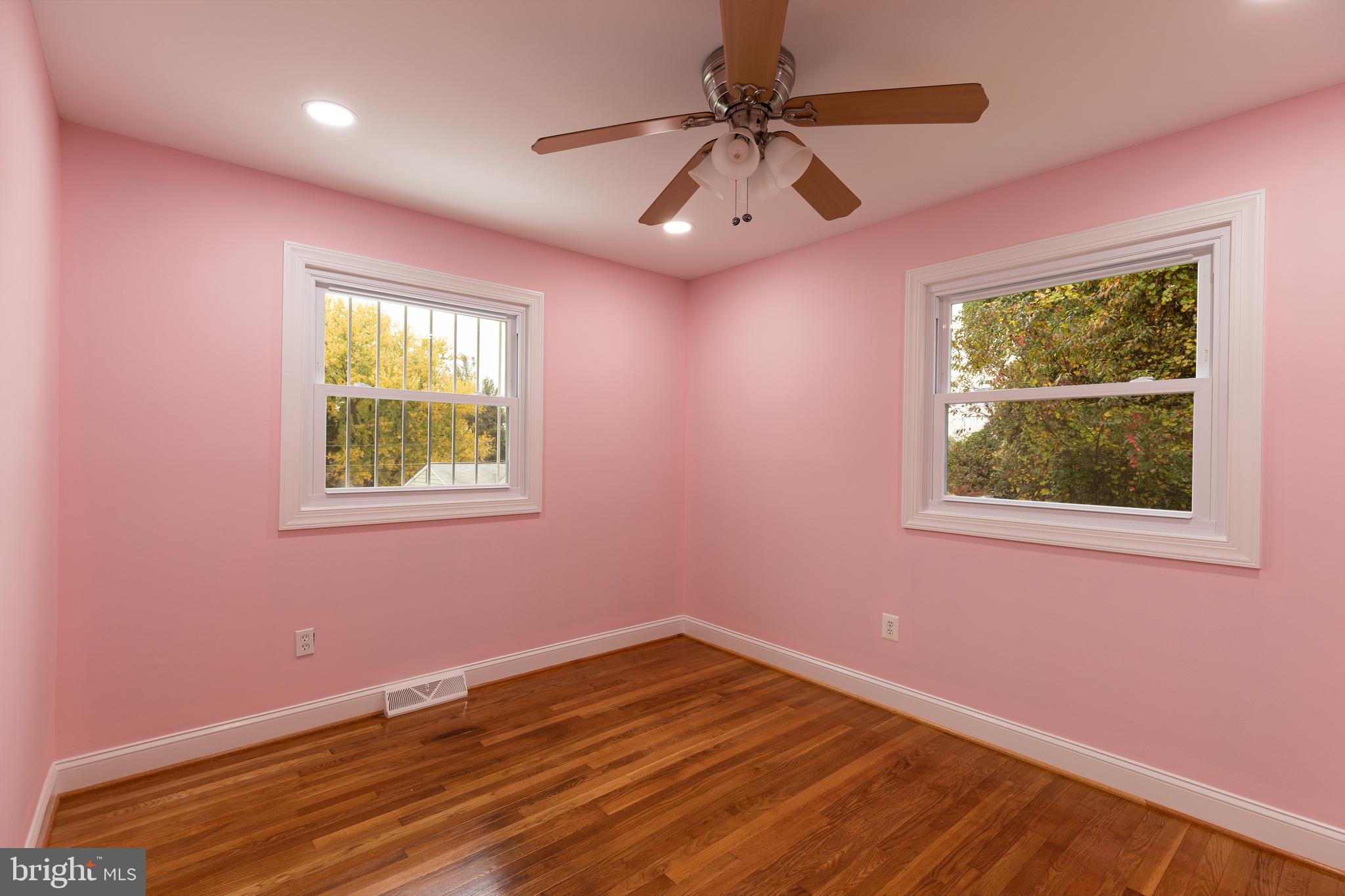 RITCHIE MANOR - Residential