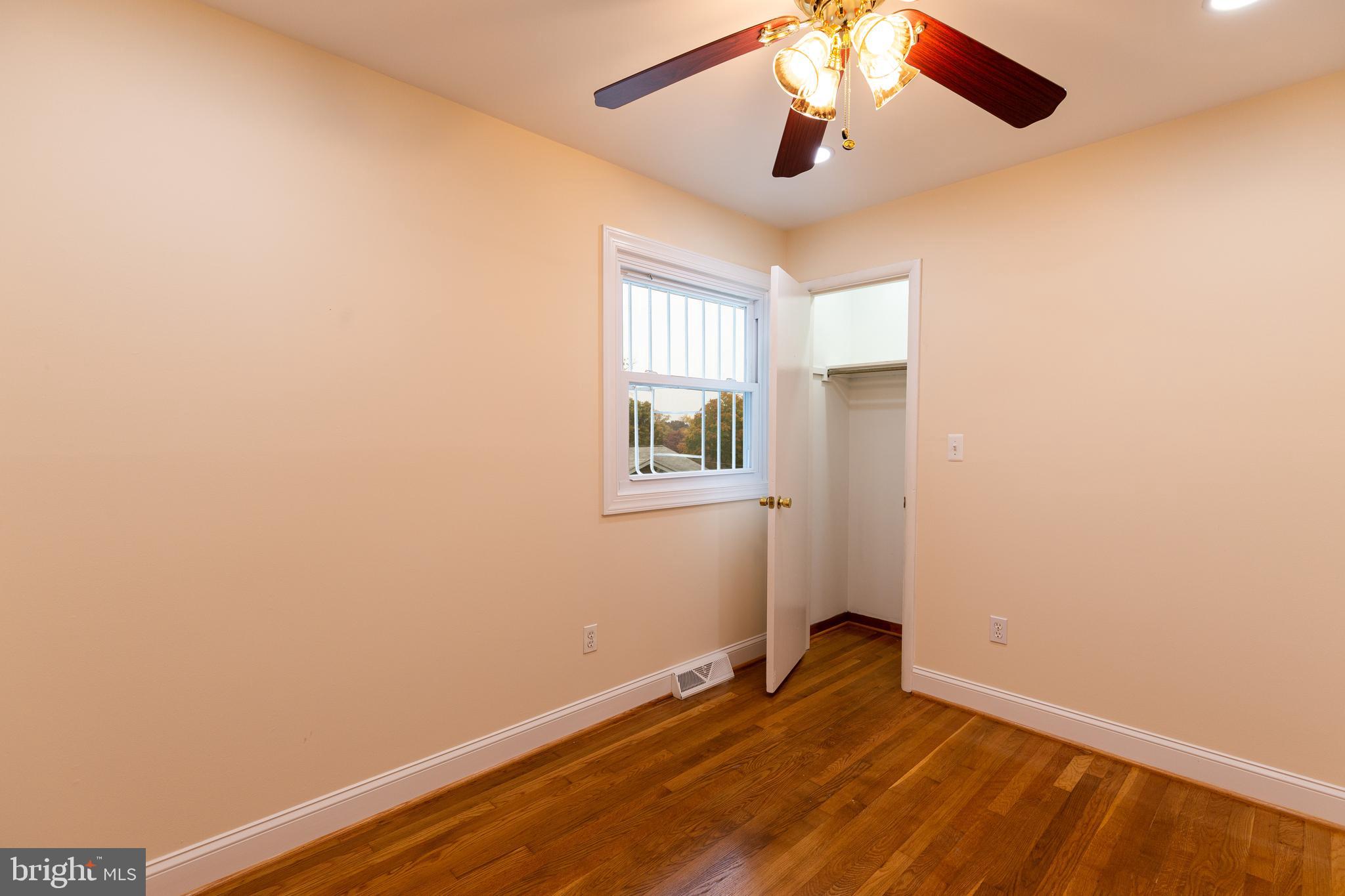 RITCHIE MANOR - Residential