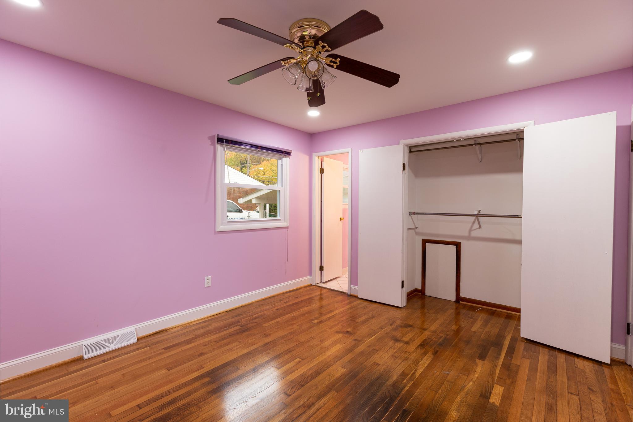 RITCHIE MANOR - Residential