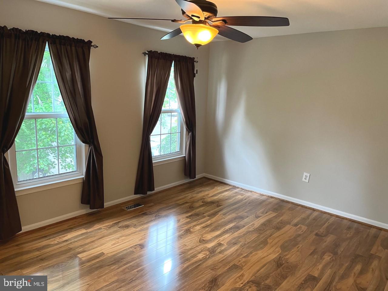 LAKE RIDGE - Residential