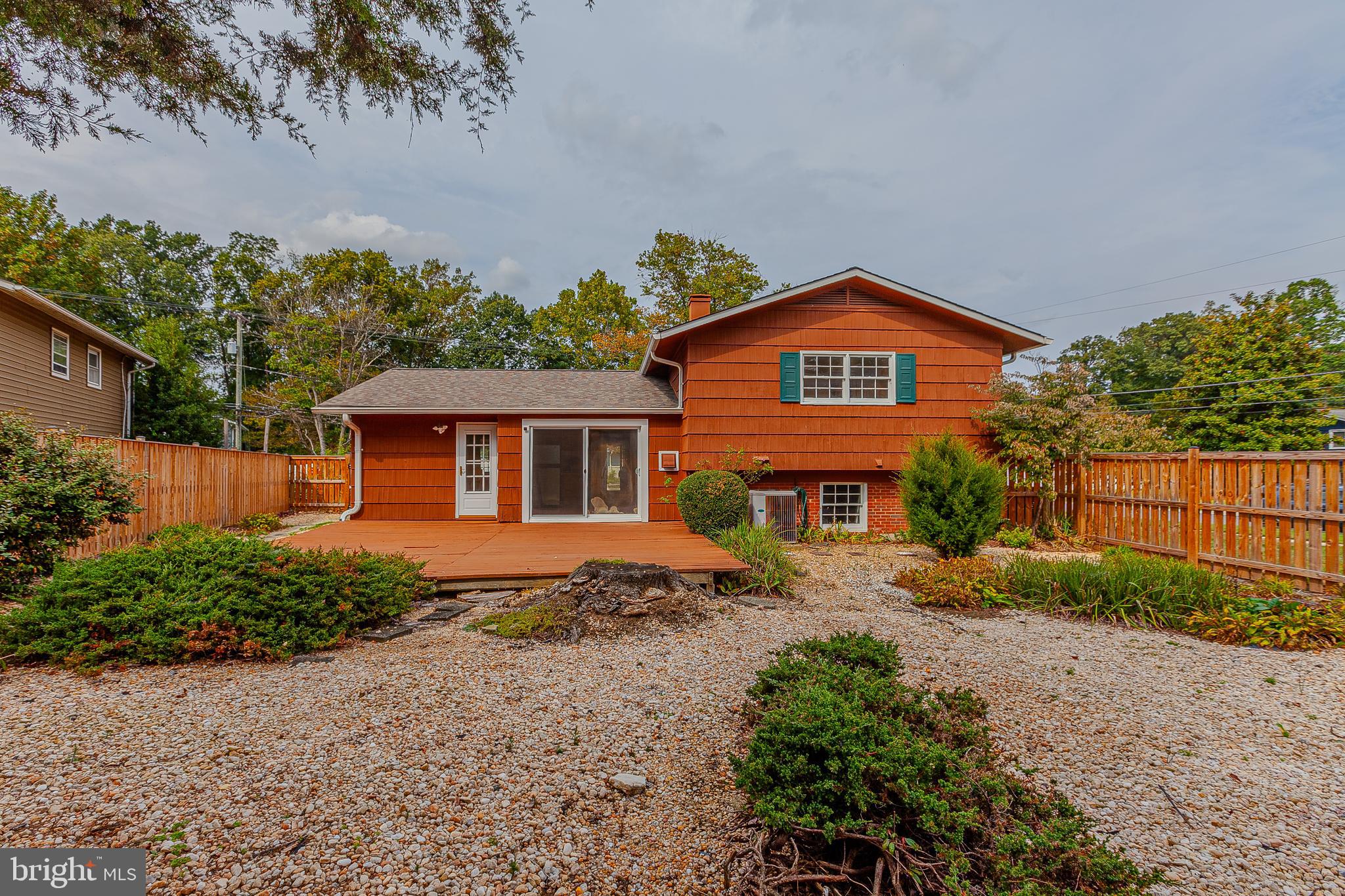 BEL PRE WOODS - Residential