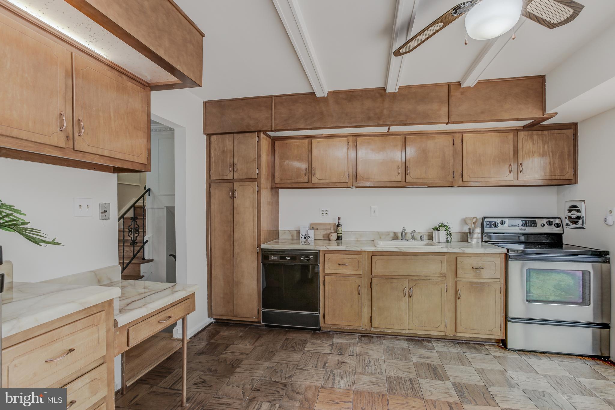 BEL PRE WOODS - Residential