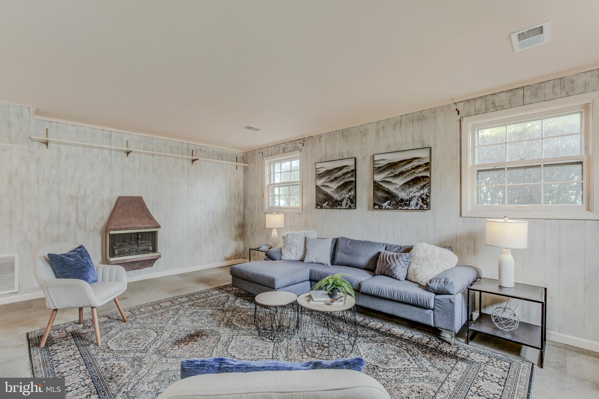 BEL PRE WOODS - Residential