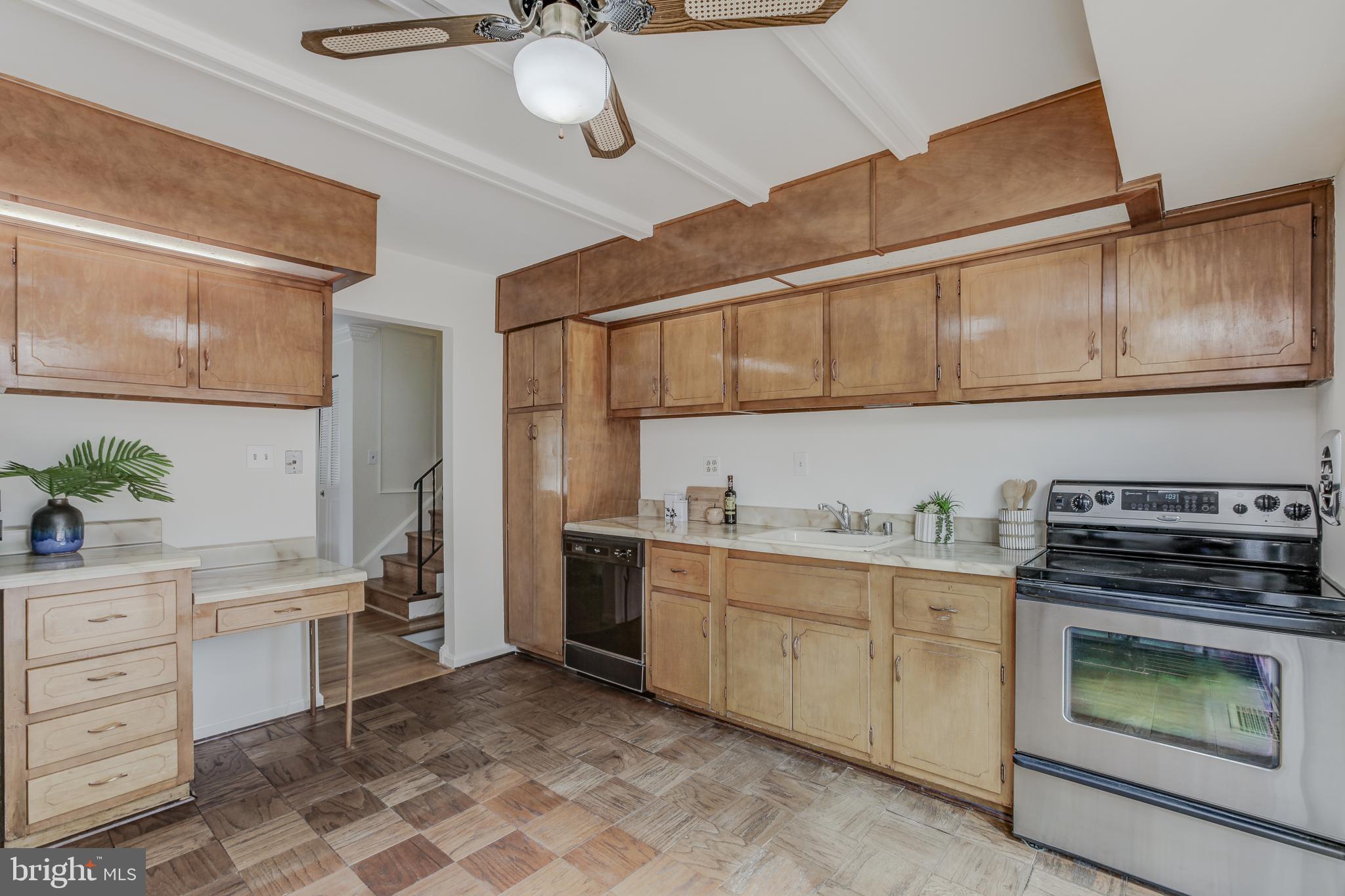 BEL PRE WOODS - Residential