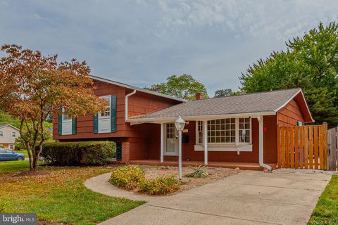 Photo of 14329 Blackmon Drive, ROCKVILLE, MD 20853 (MLS # MDMC2194934)