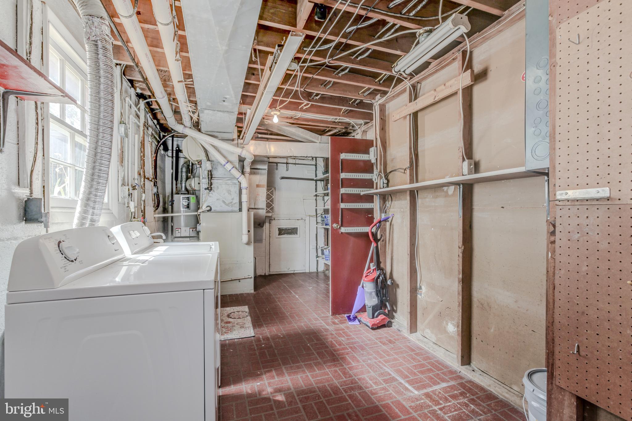 BEL PRE WOODS - Residential