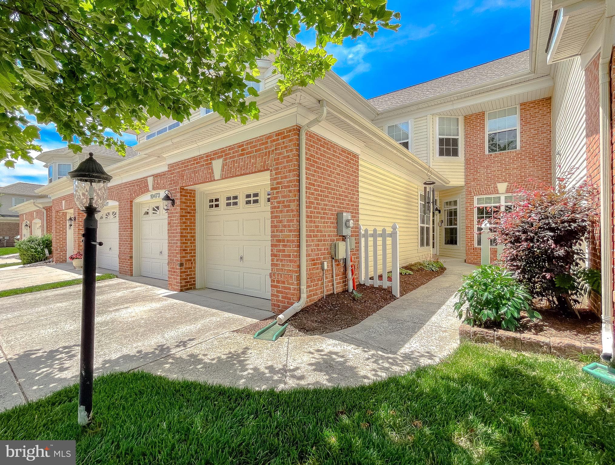 COLONIAL CHARLES - Residential