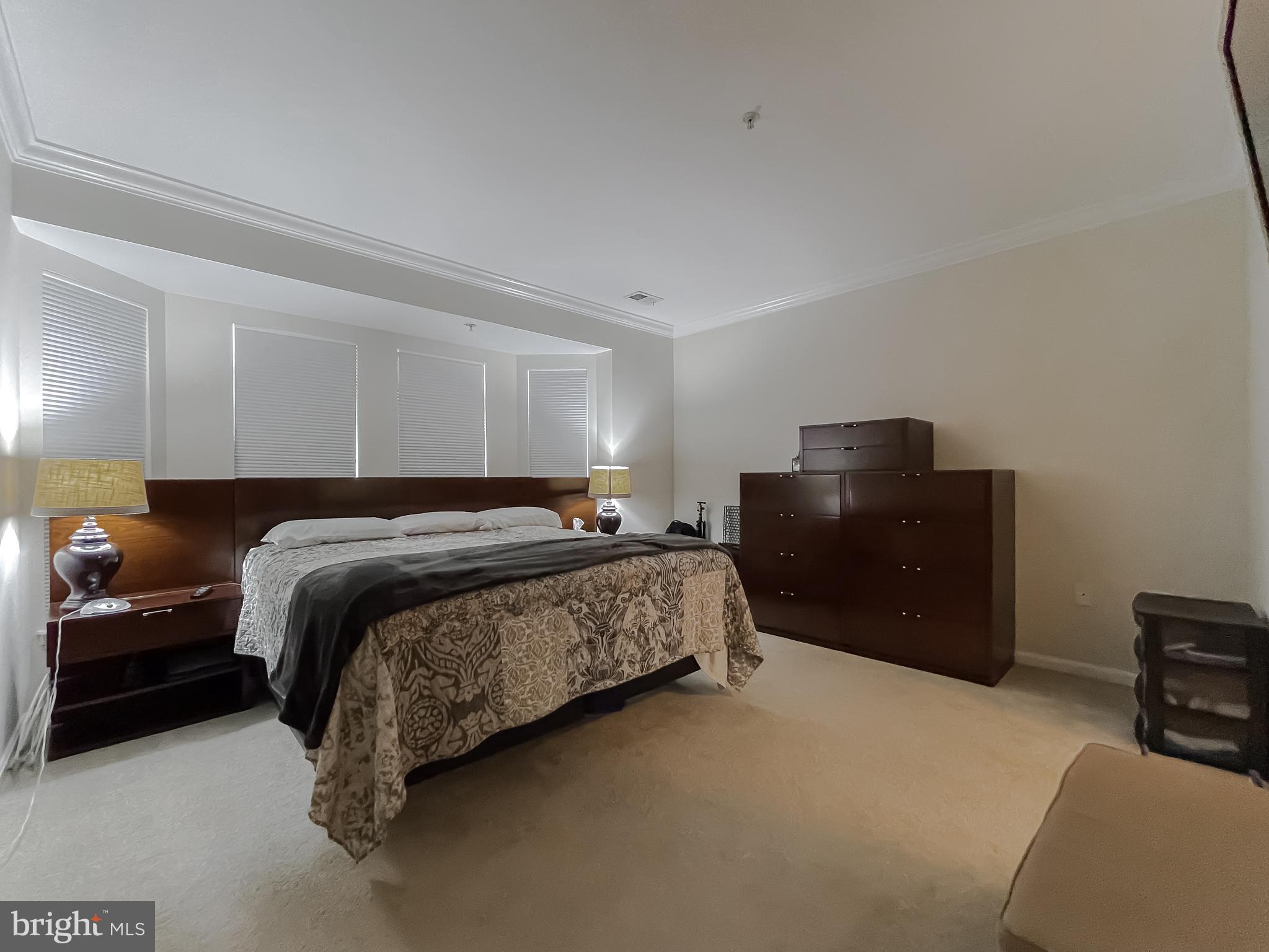 COLONIAL CHARLES - Residential