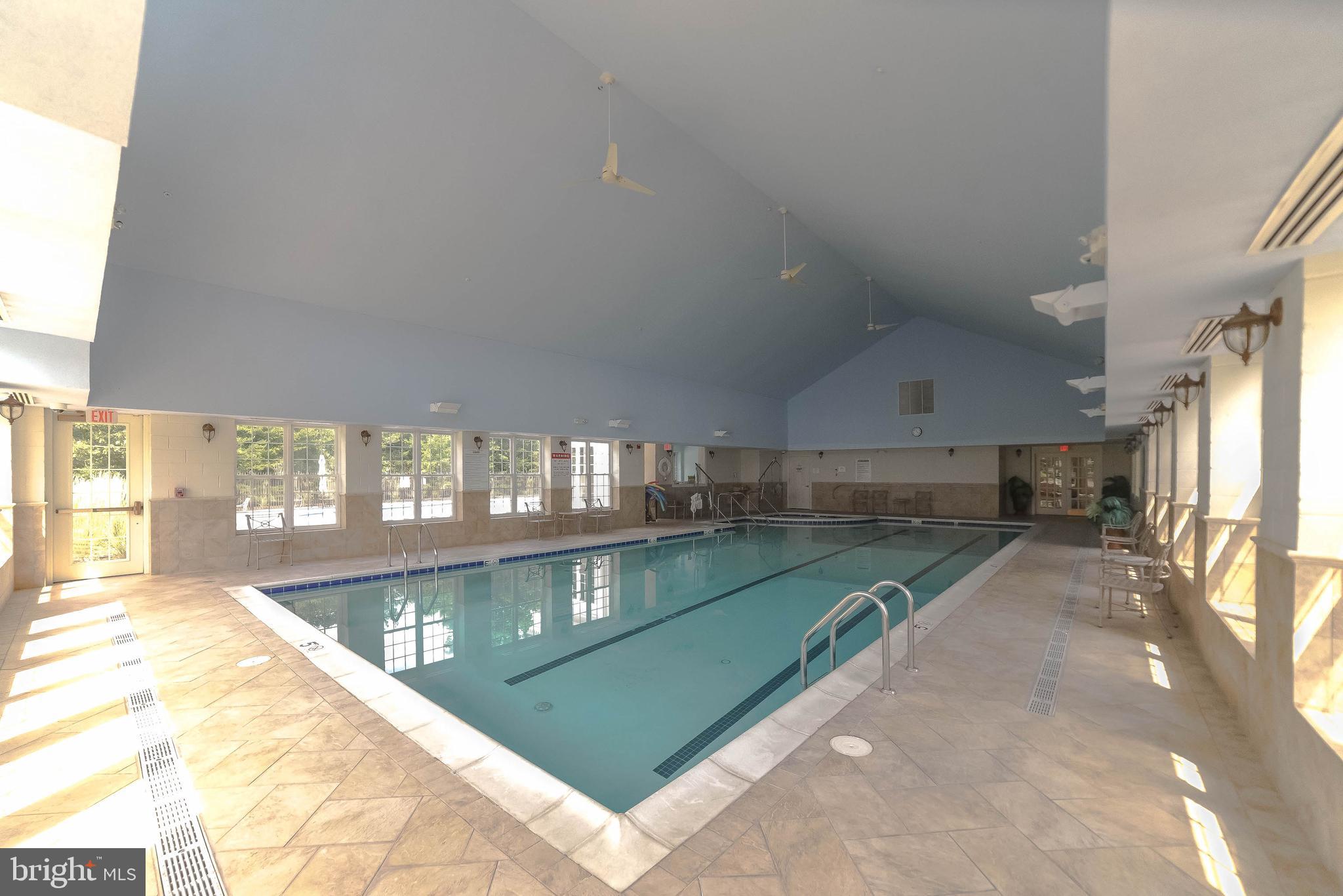 COLONIAL CHARLES - Residential