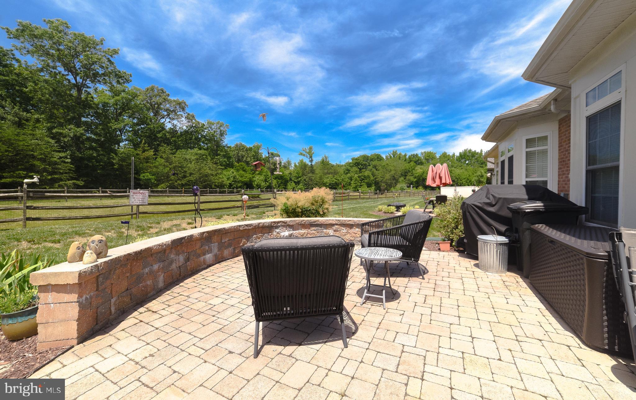 COLONIAL CHARLES - Residential