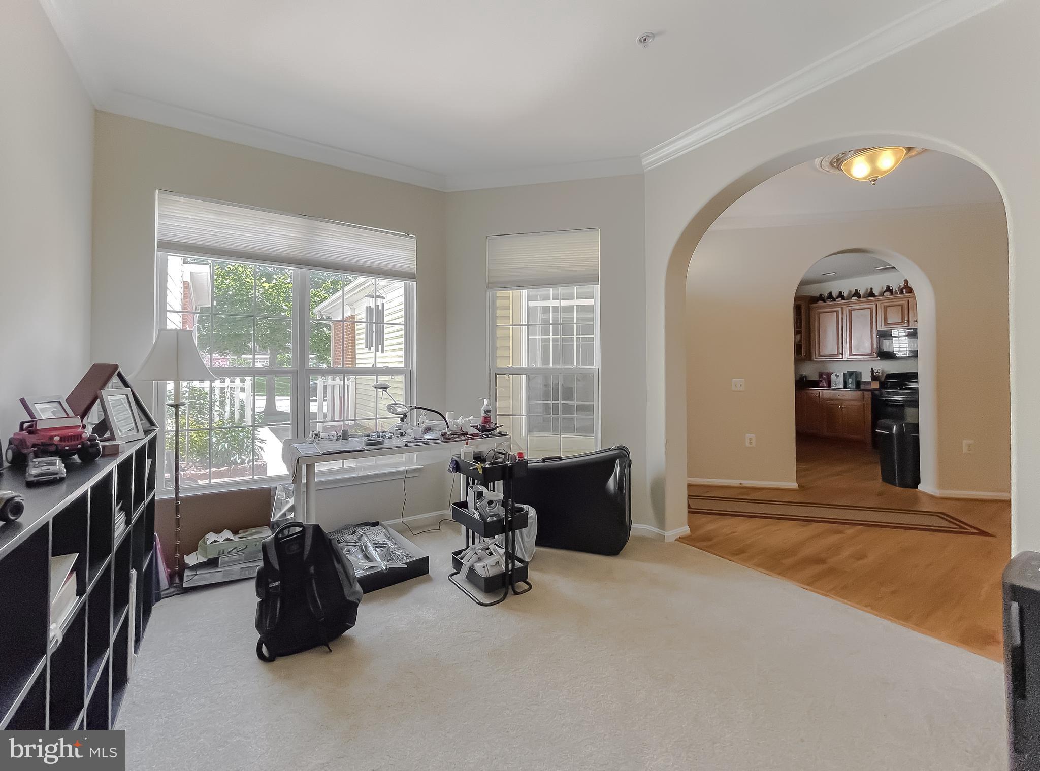 COLONIAL CHARLES - Residential