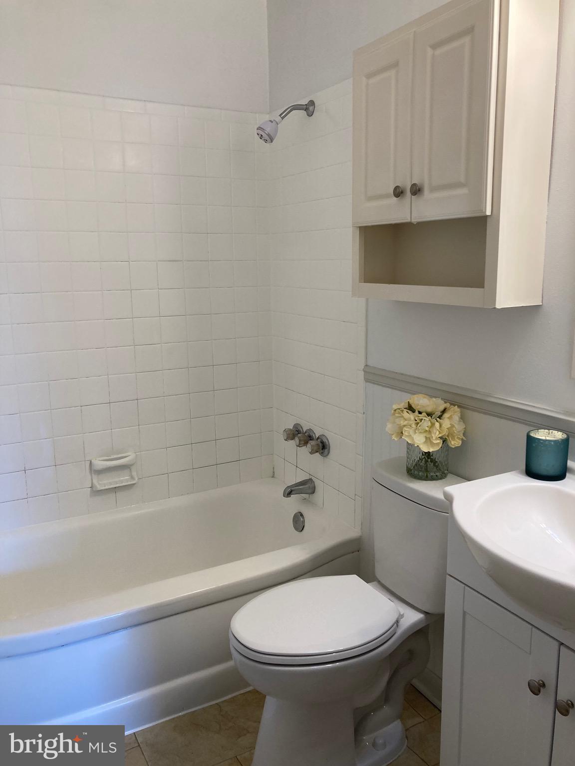 GREENBERRY HILLS - Residential Lease