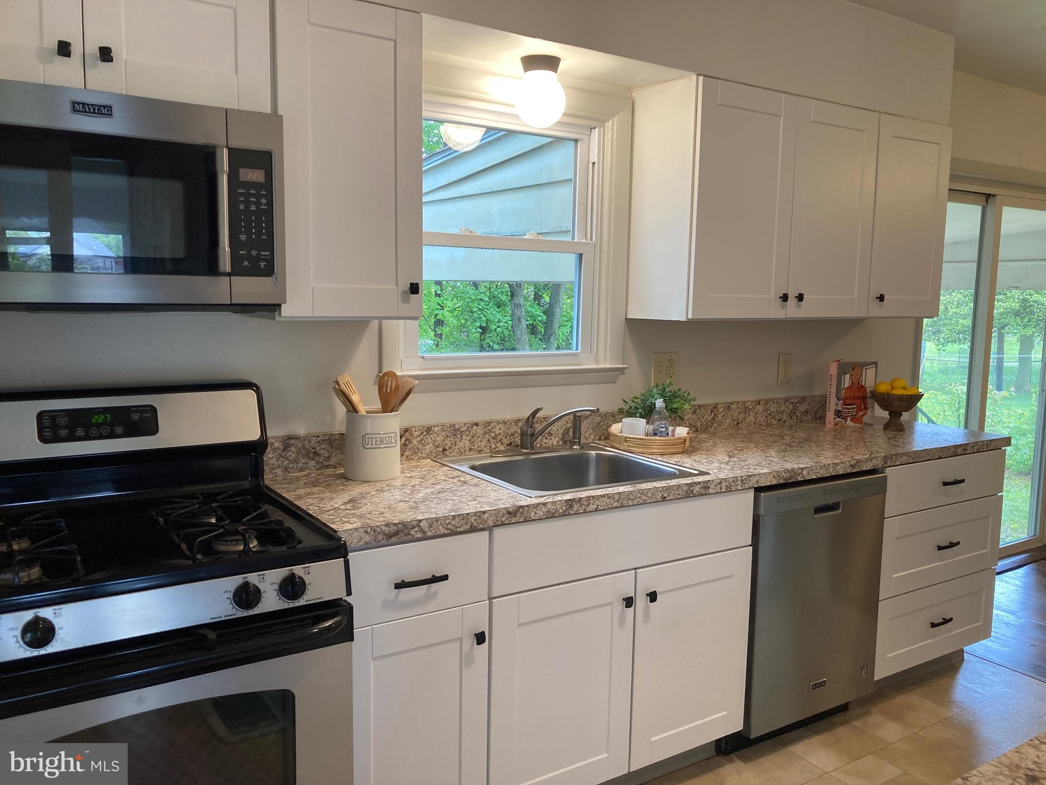 GREENBERRY HILLS - Residential Lease