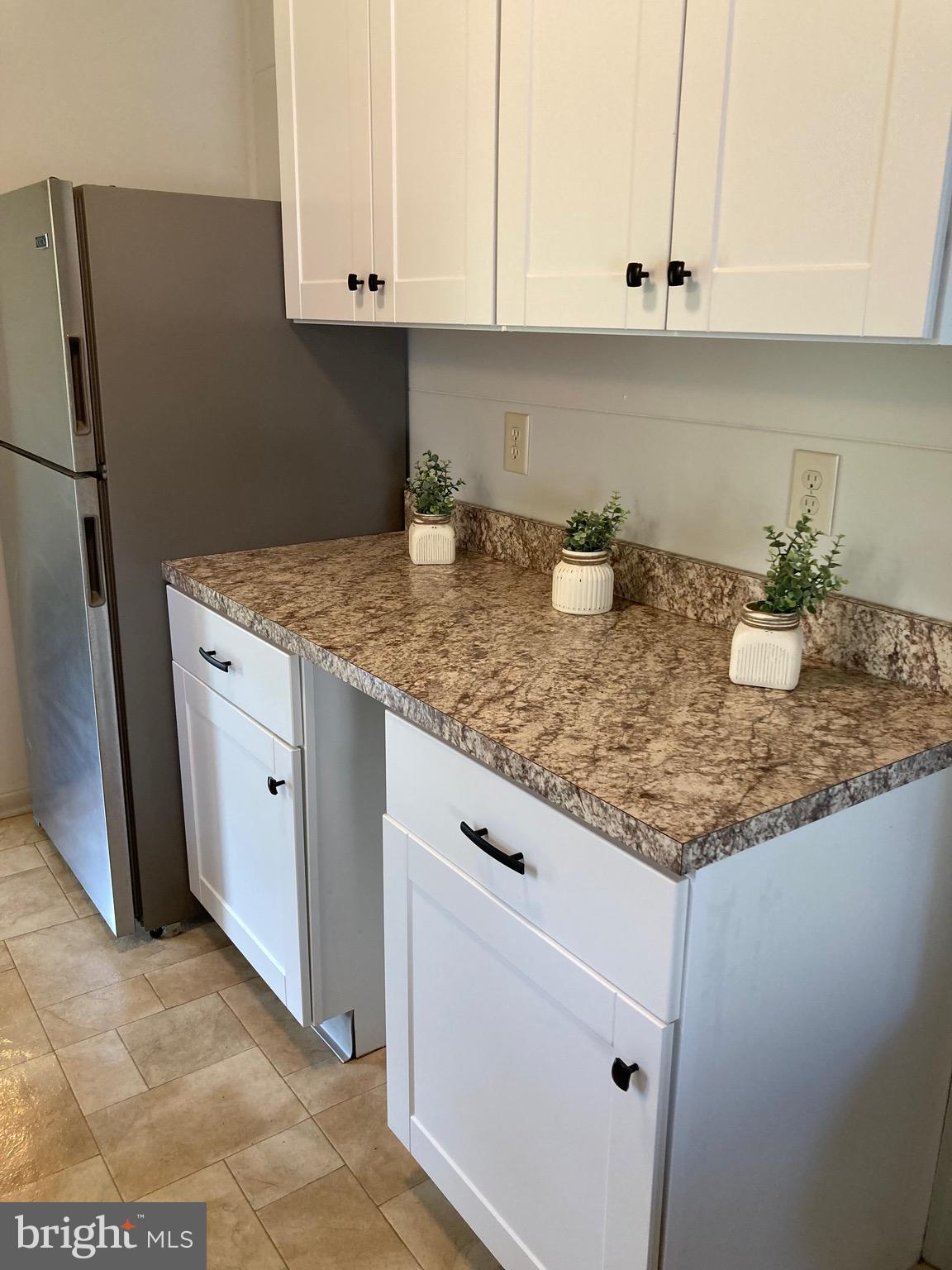 GREENBERRY HILLS - Residential Lease