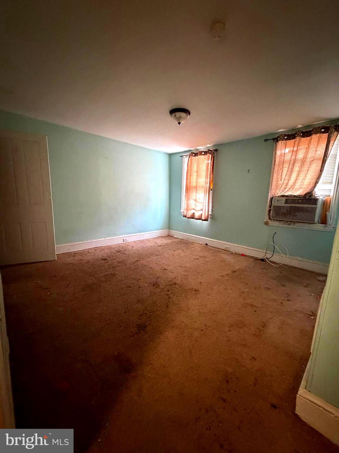 NORRISTOWN - Residential