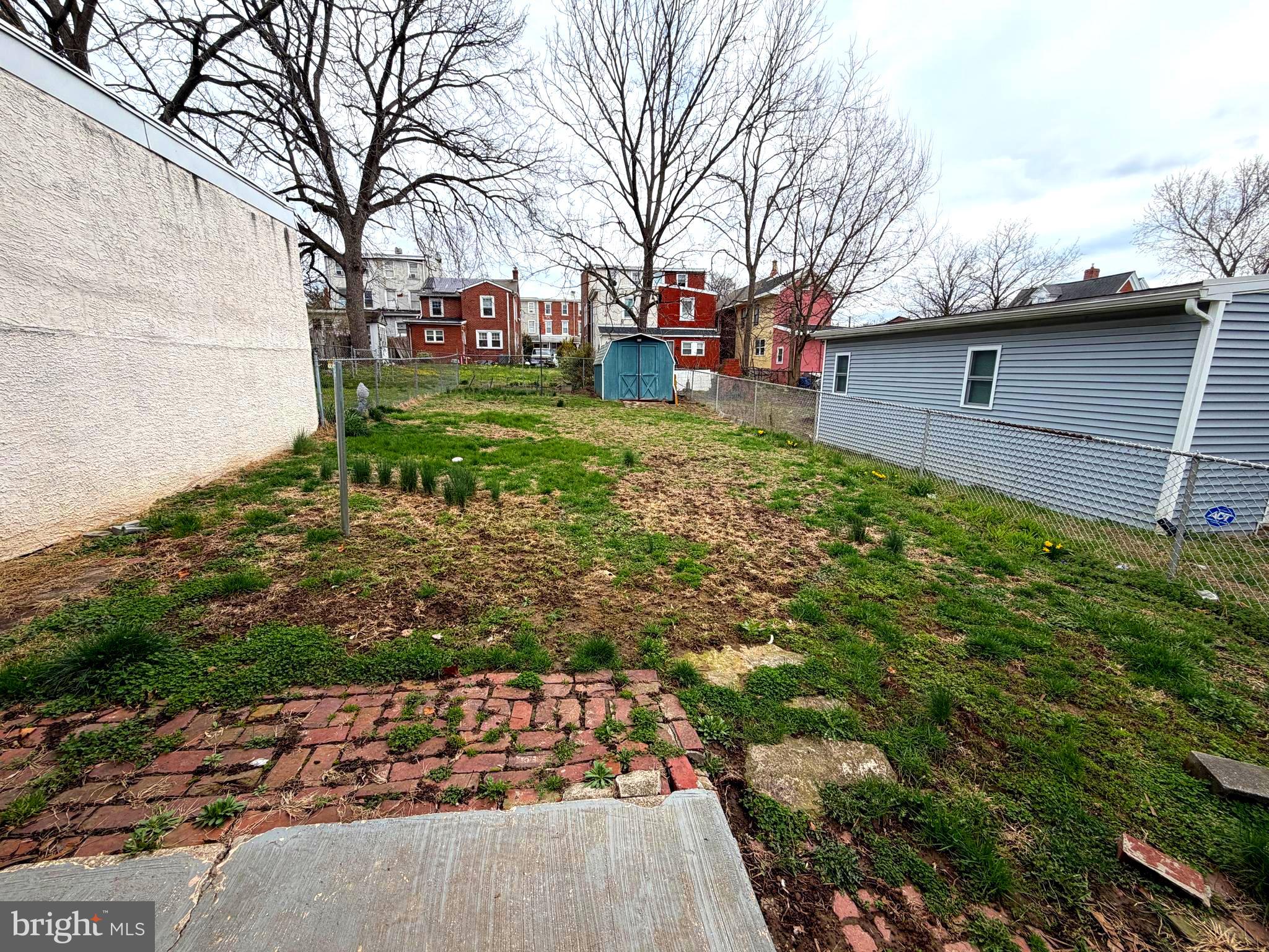 NORRISTOWN - Residential