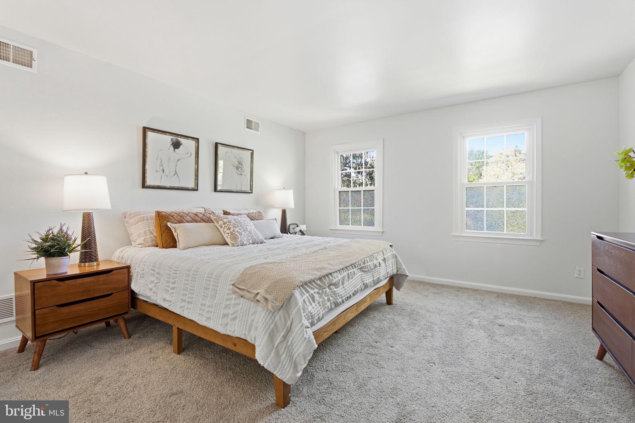 STONEGATE - Residential