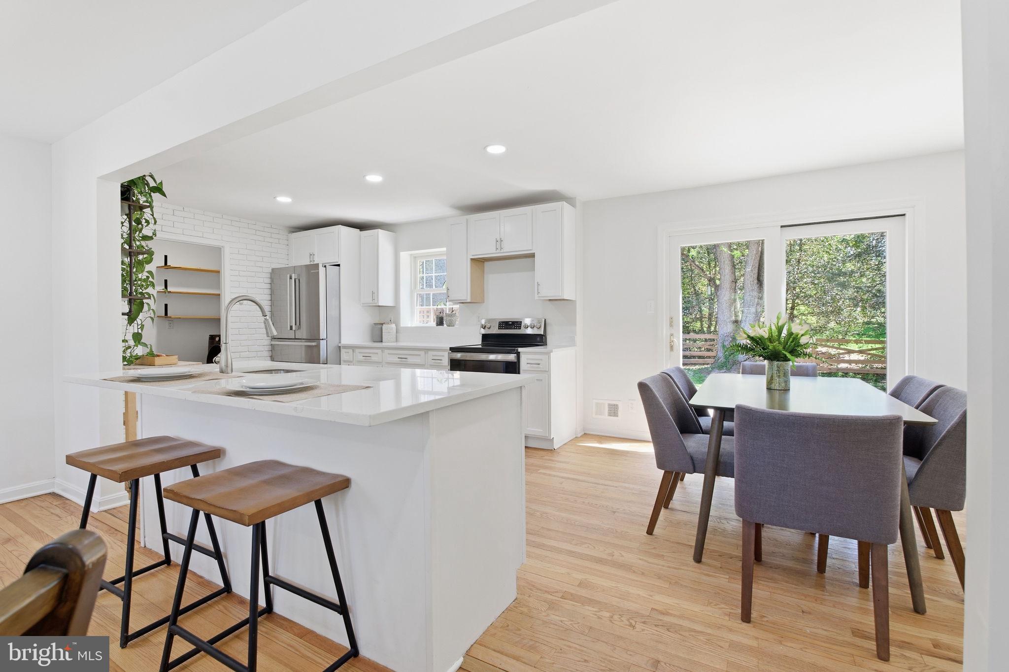 STONEGATE - Residential