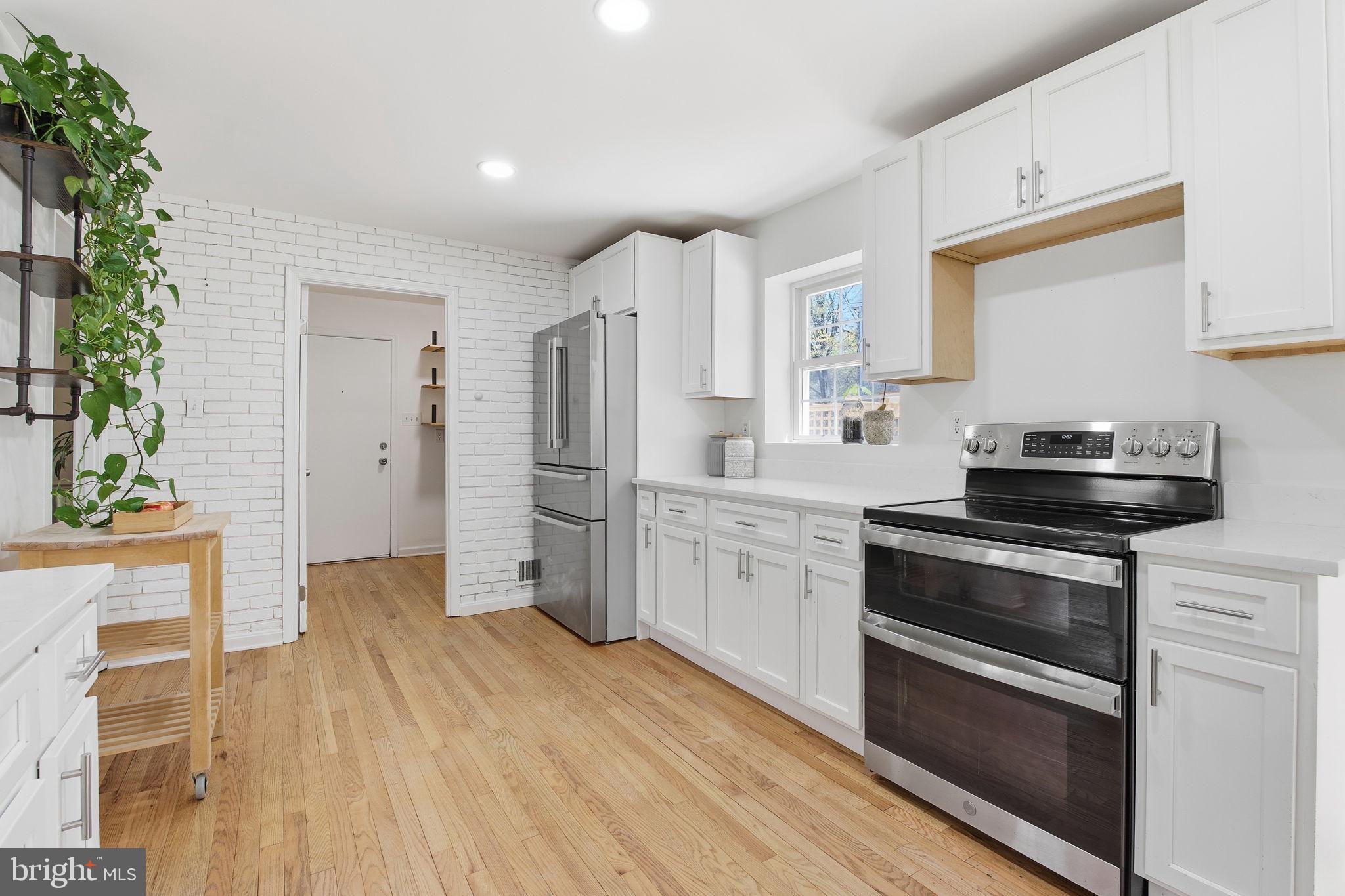 STONEGATE - Residential