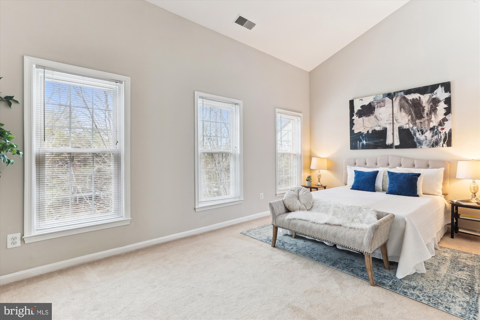 STONEGATE - Residential